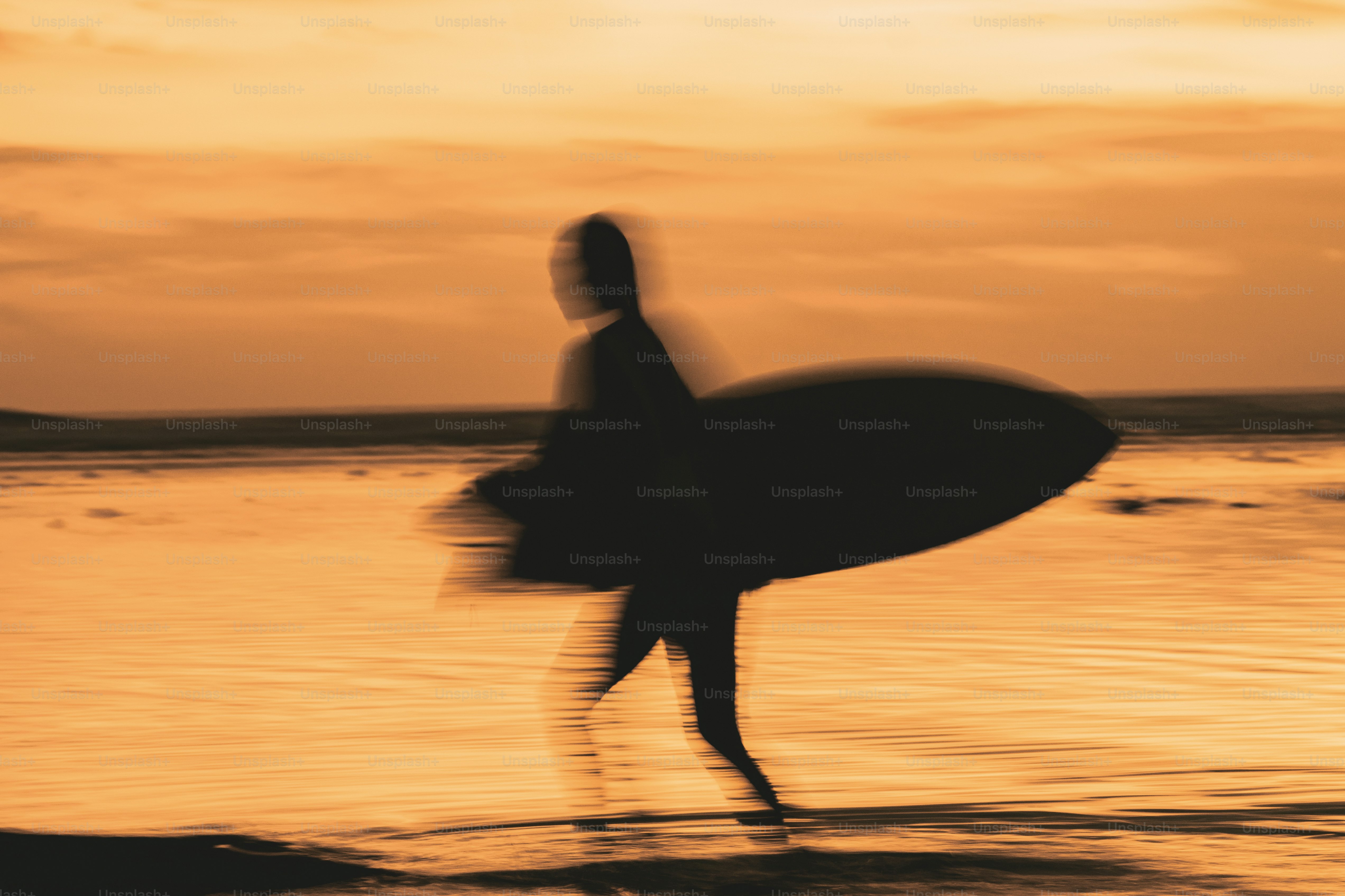 Silhouette of surfer with surfboard at sunset. photo – Beach Image on ...