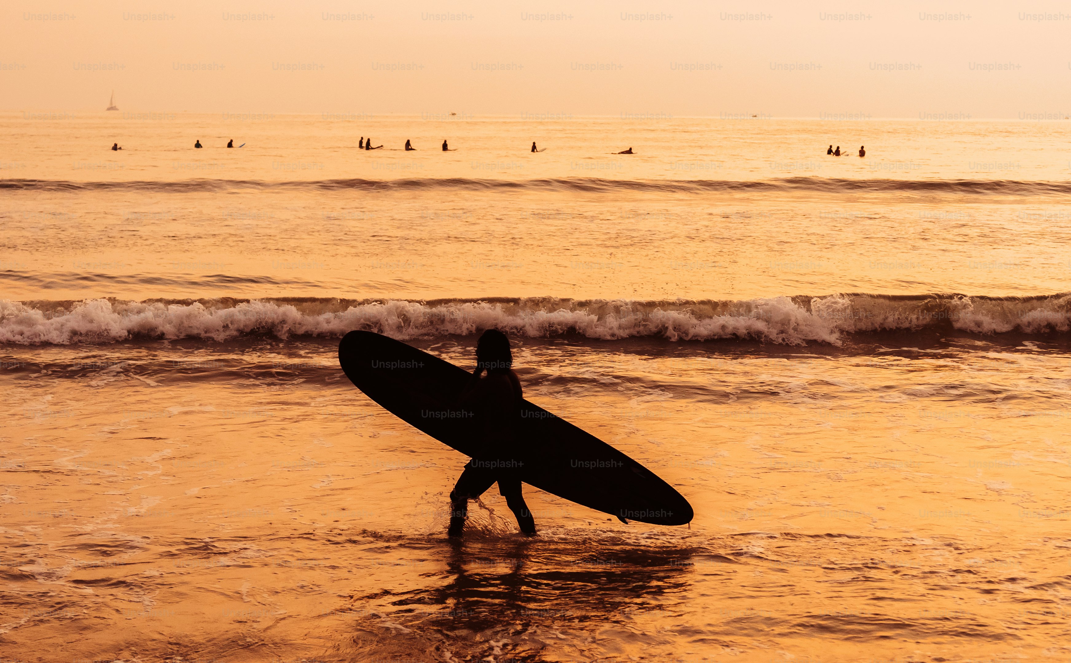 White surfboard on brown sand during sunset photo – Free Beach