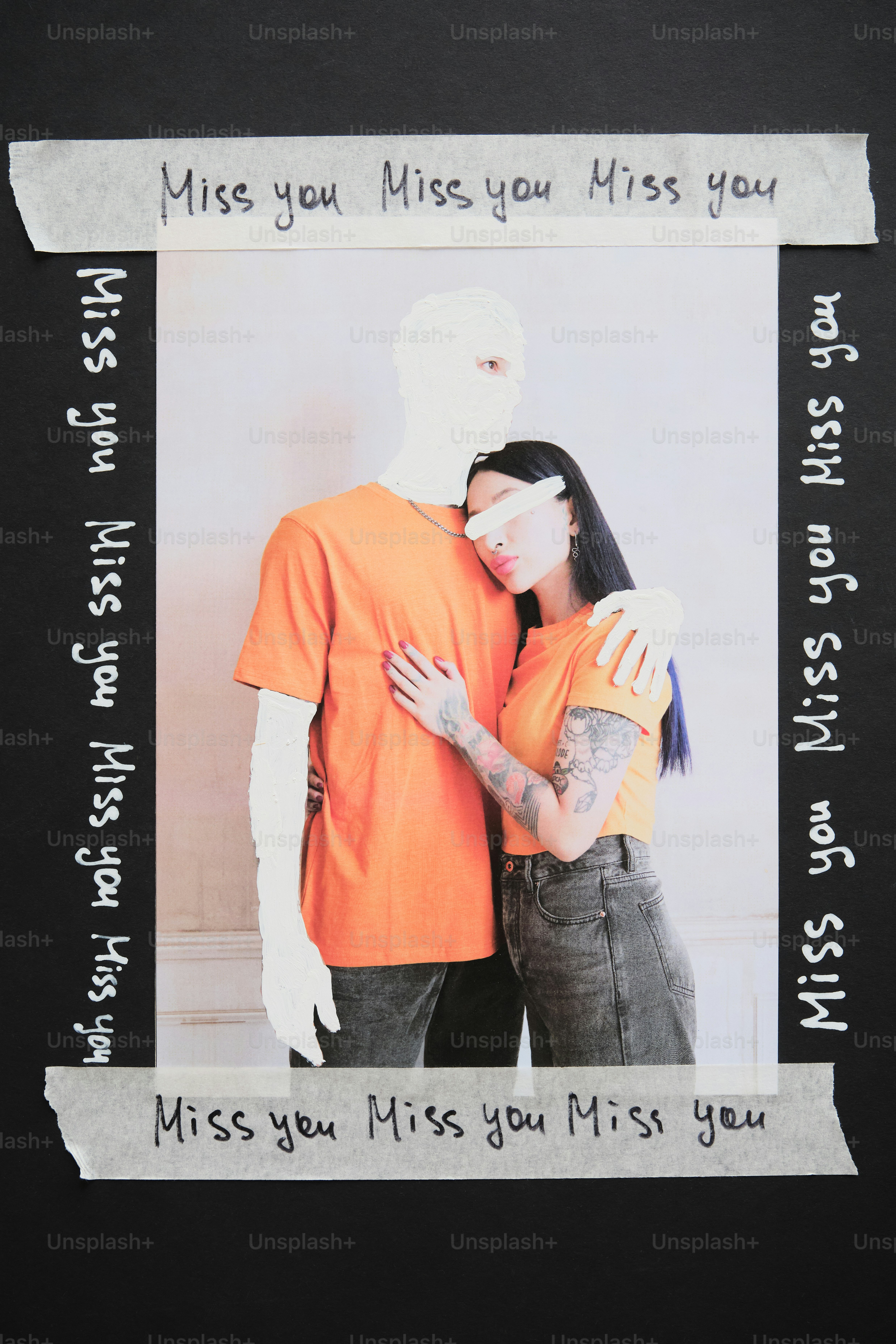 Casal abraçando com texto "sinto sua falta"
