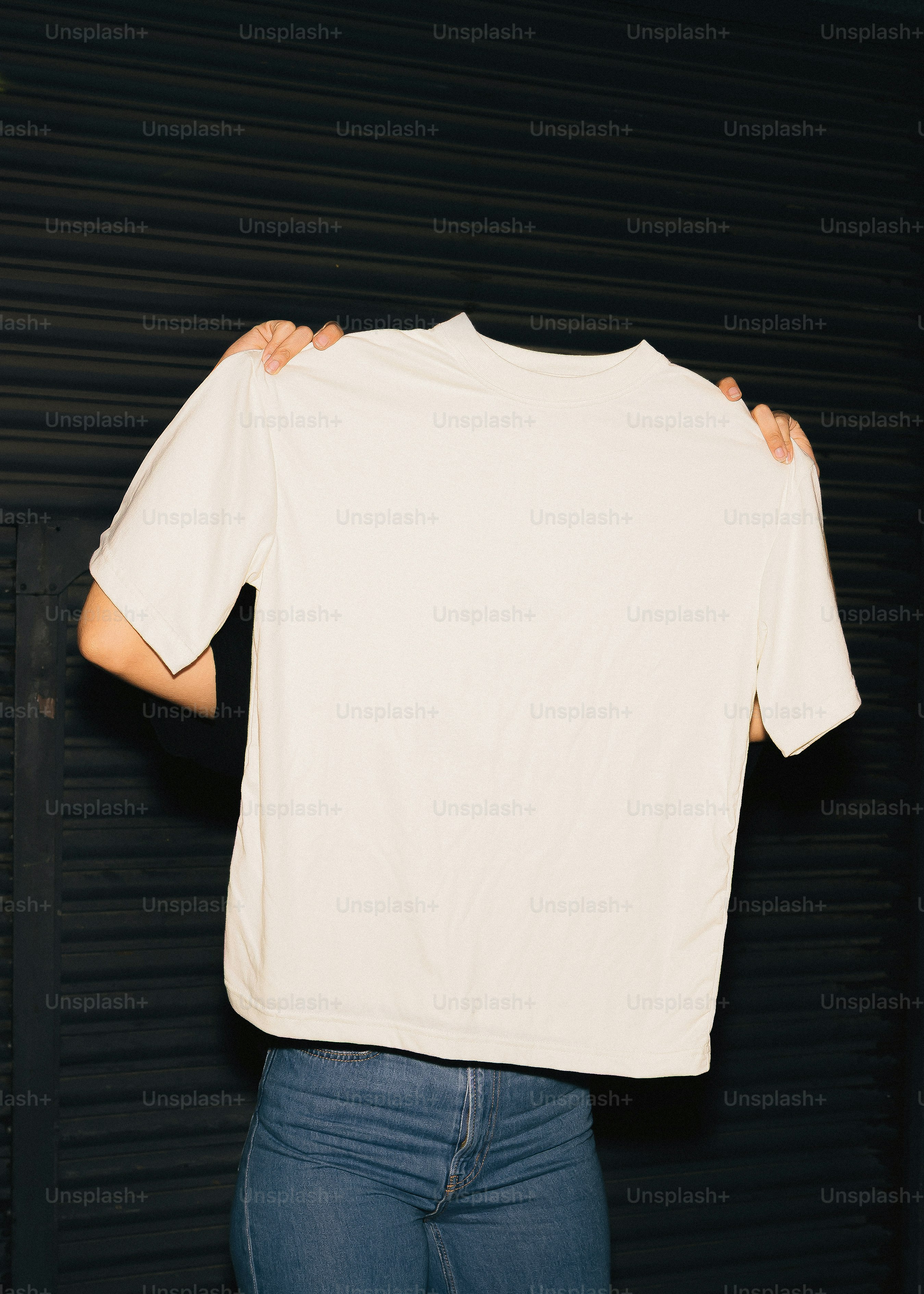 premium_photo-1756085509463-59d0110430ba?ixid=M3wxMjA3fDB8MXxzZWFyY2h8MTd8fGNhbWlzZXRhcyUyMGRlJTIwZiVDMyVCQXRib2wlMjBiYXJhdGFzfGVufDB8fHx8MTc2NjQ5MjM1Mnww\u0026ixlib=rb-4.1.0