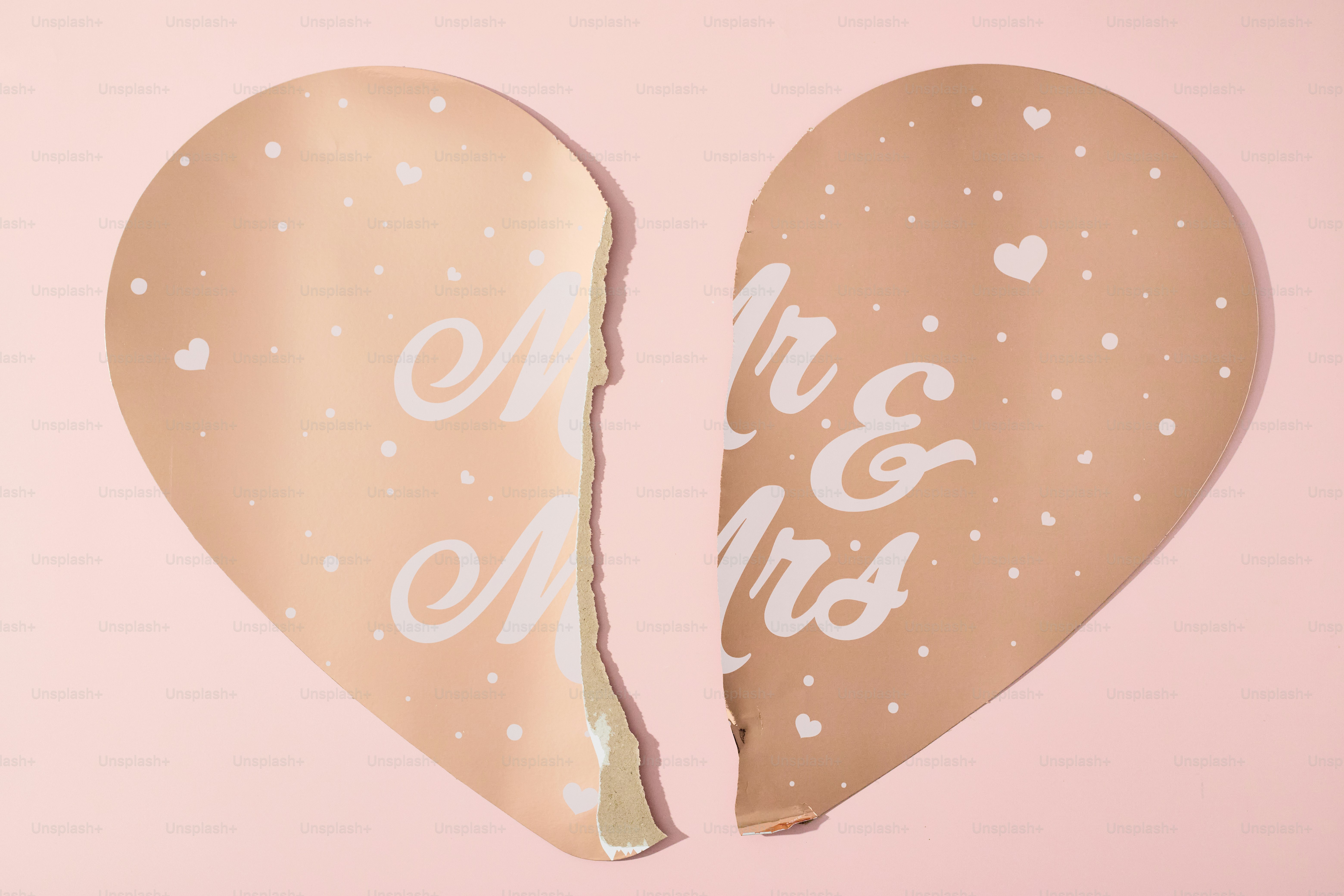 Broken Heart Cookie mit mr & mrs Text