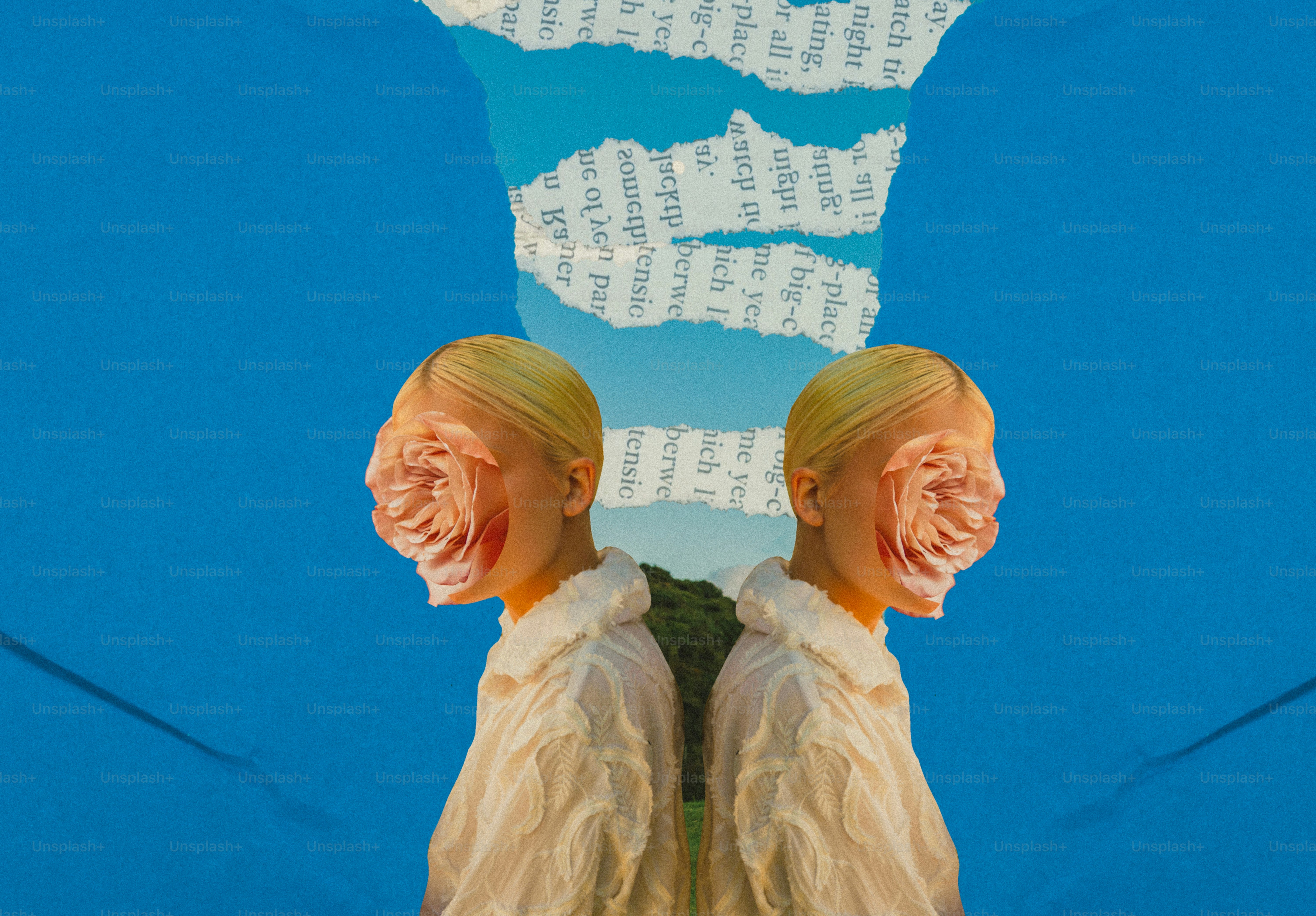 Kolase surealis wajah kembar dengan fitur bunga