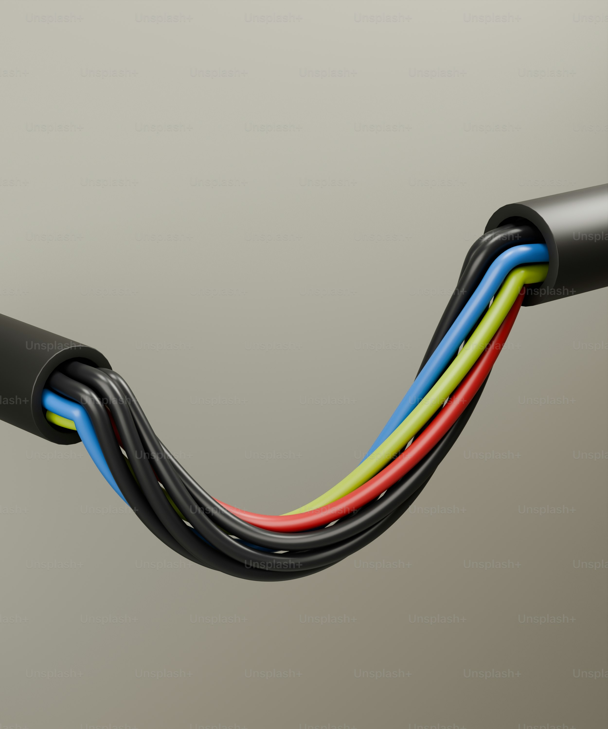 Bunte Drähte, die aus schwarzen Kabeln herausragen