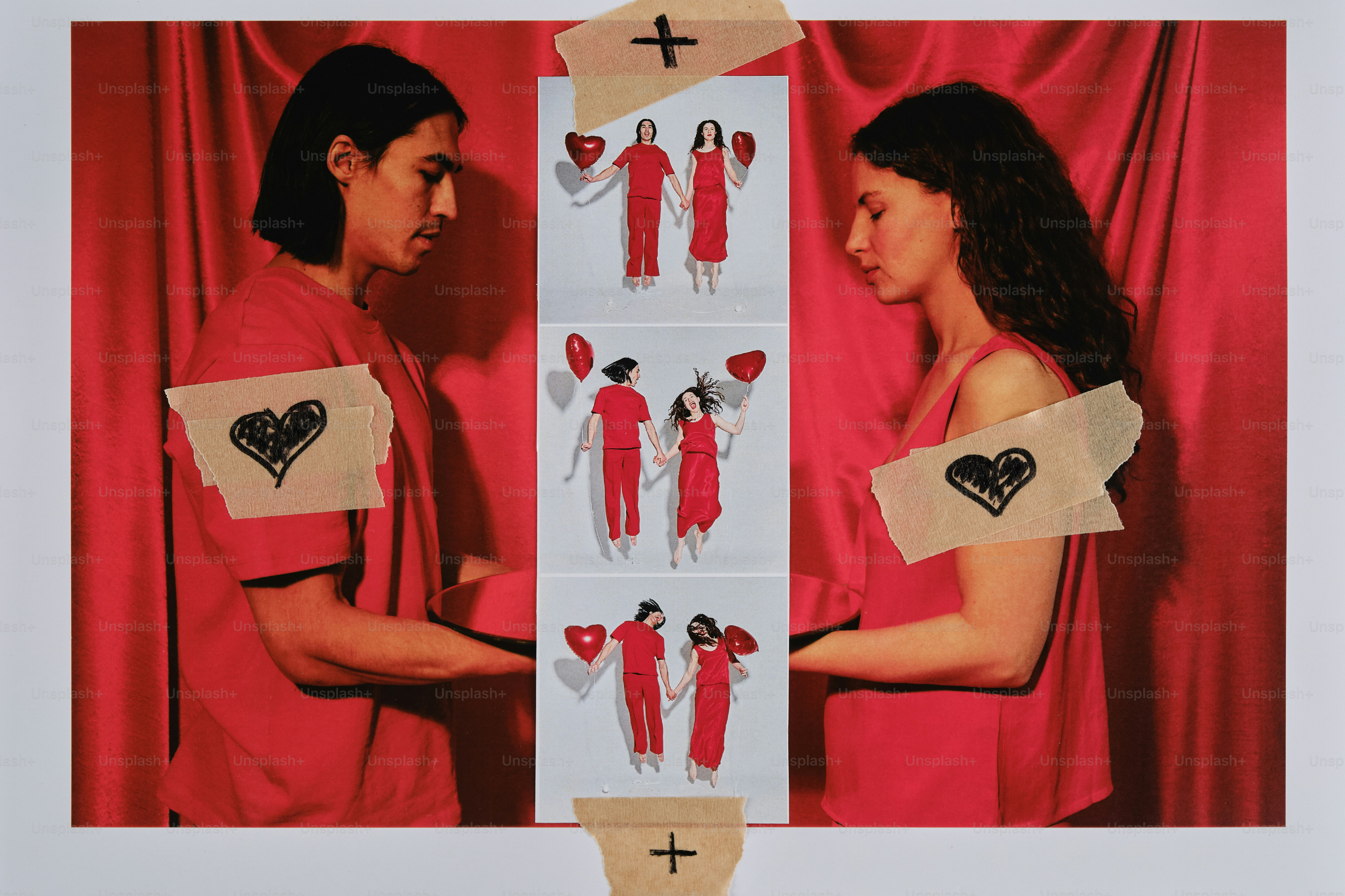 Couple en rouge avec dessins de coeur et bande de photos