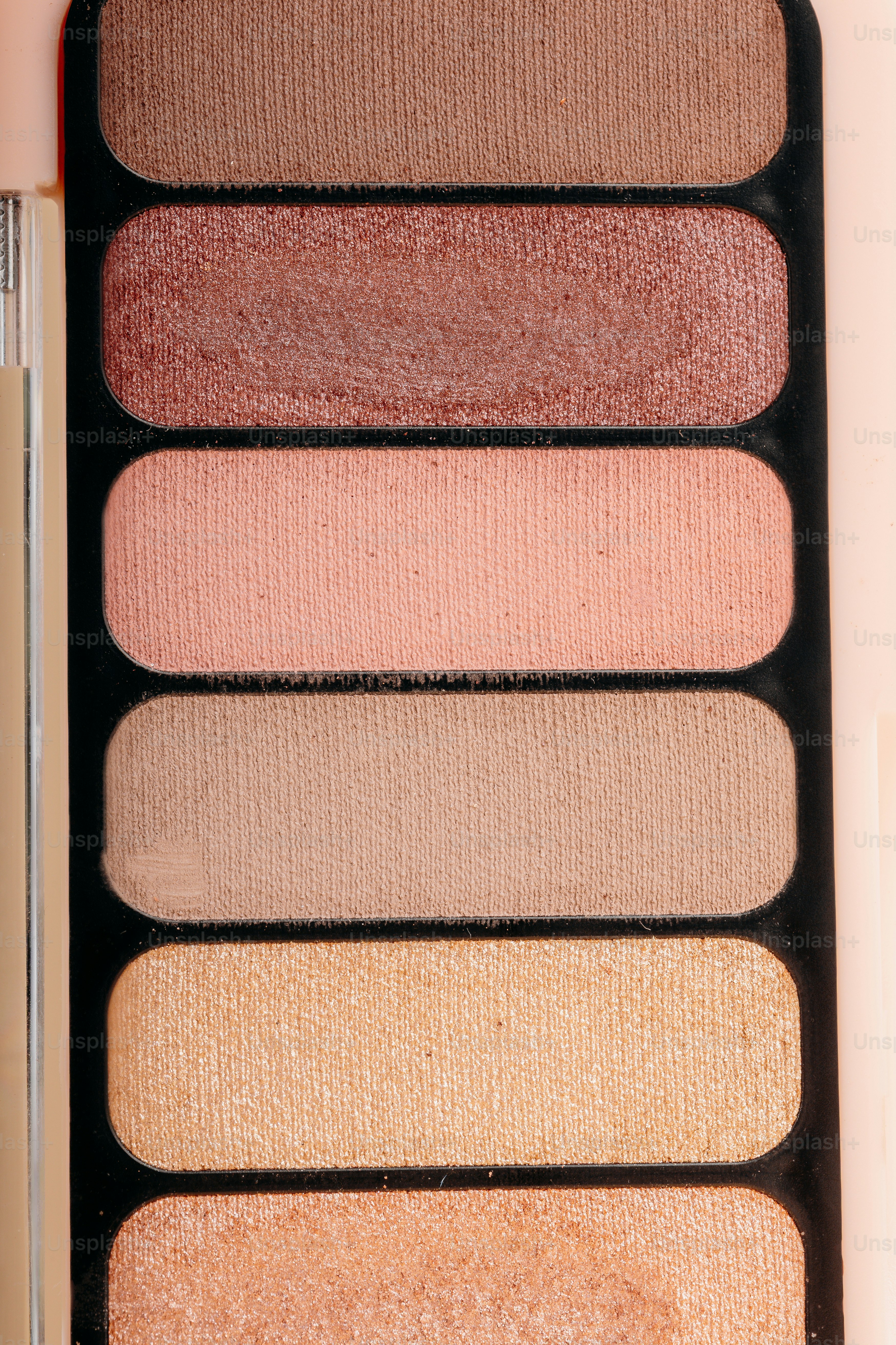 A palette of six neutral eyeshadow shades. photo – Cosmetics Image on ...