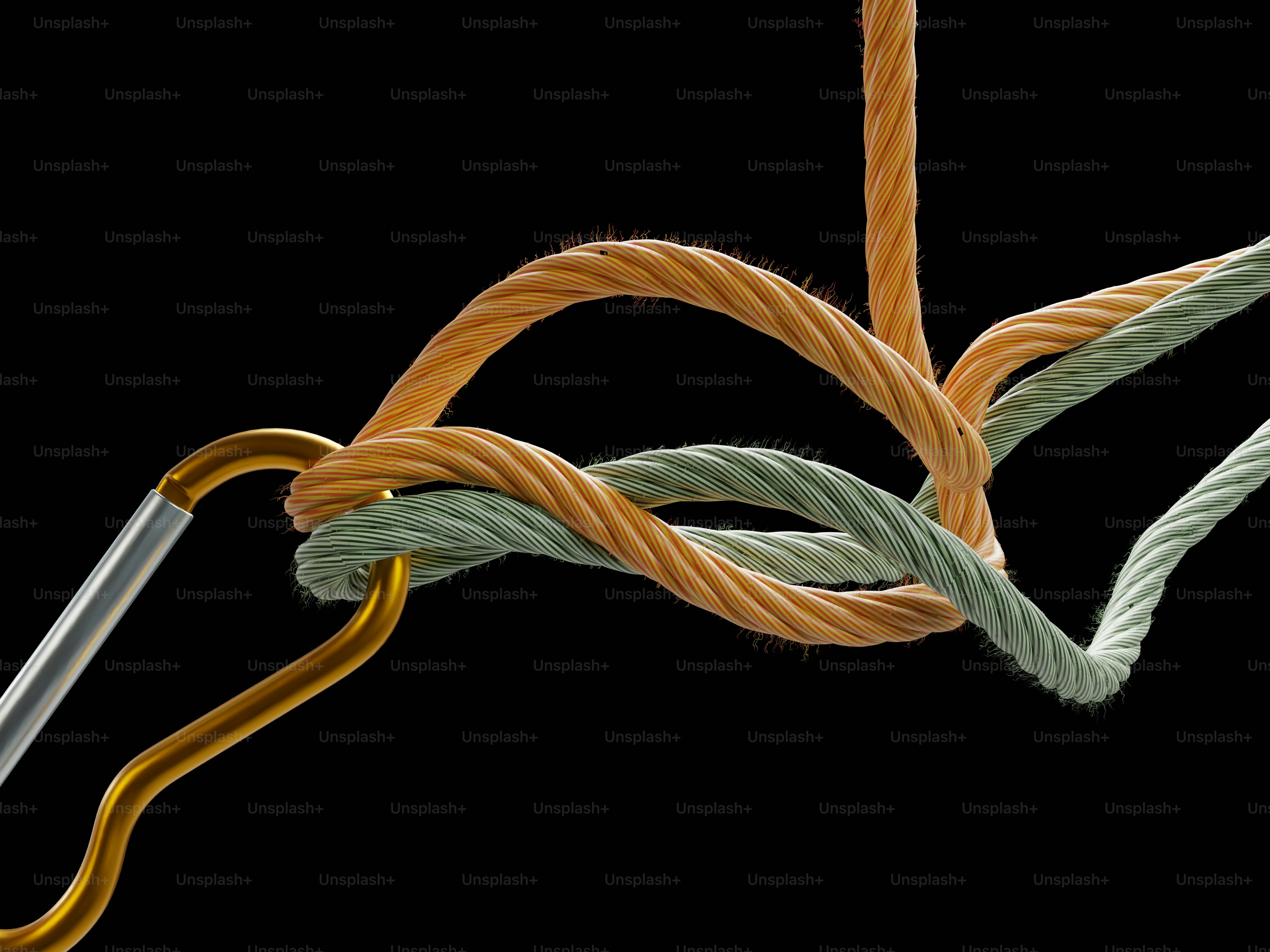 카라비너에 묶인 밧줄의 클로즈업