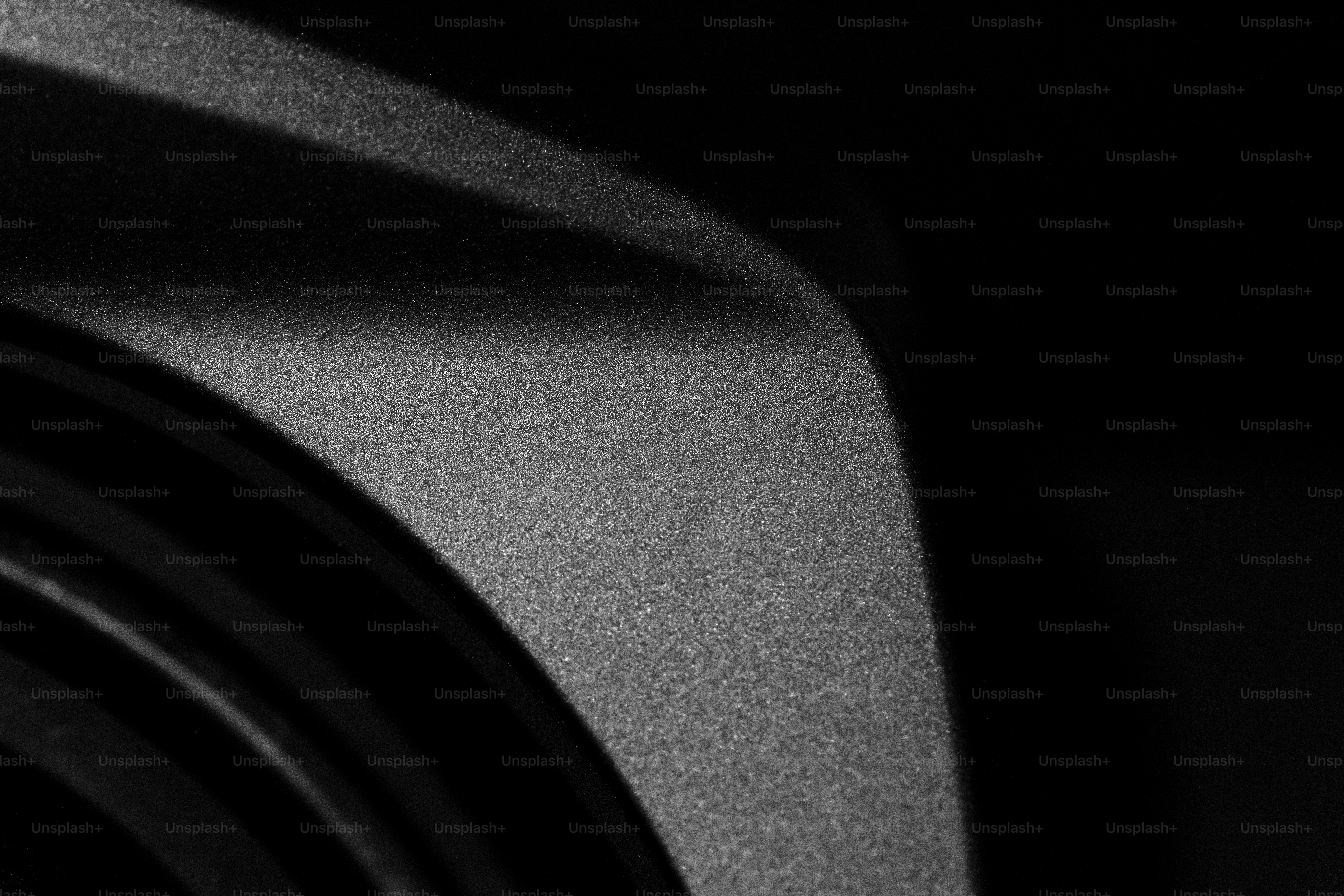 Detalhe de superfície texturizado preto e branco abstrato