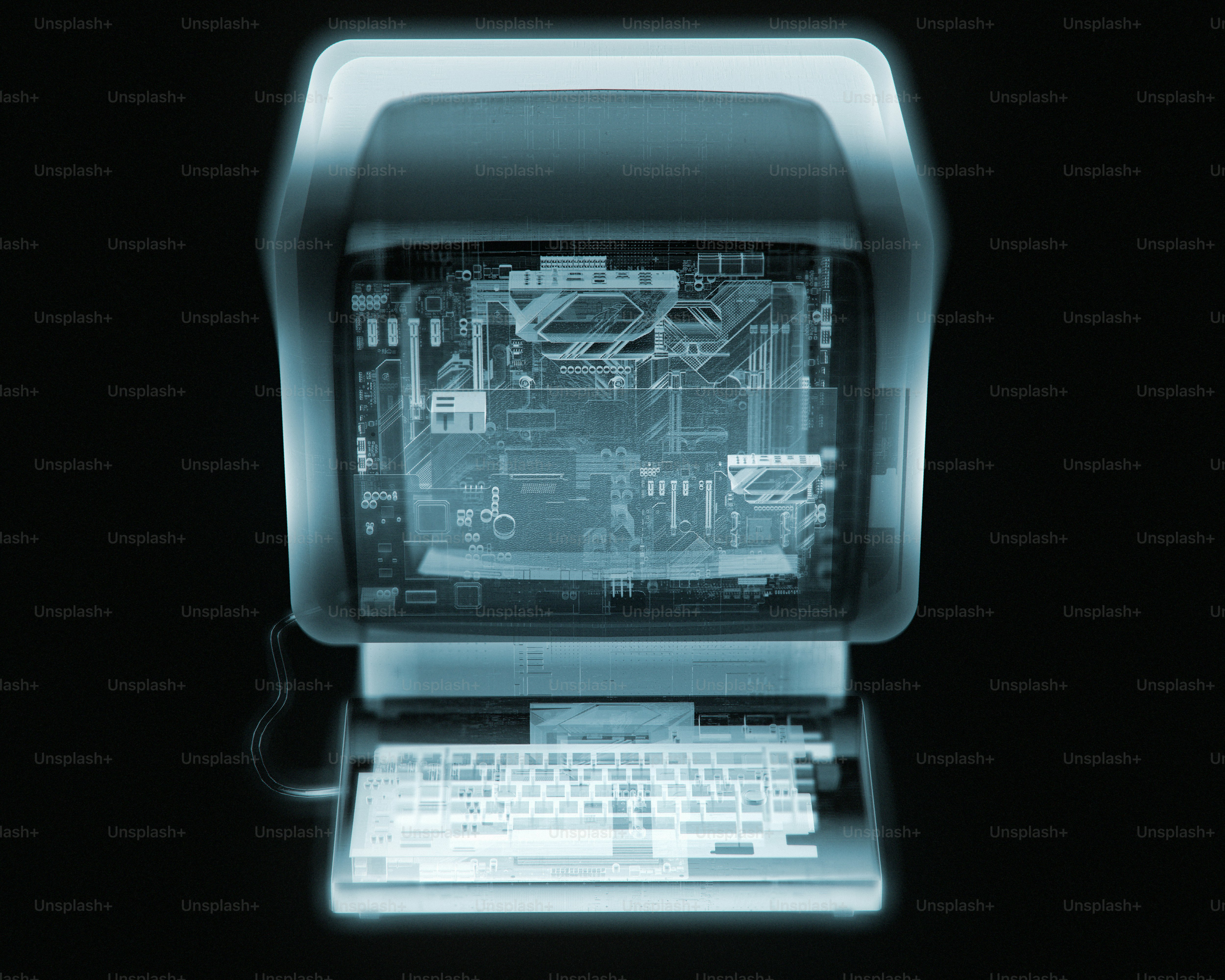 Vista de rayos X de una computadora antigua con componentes visibles