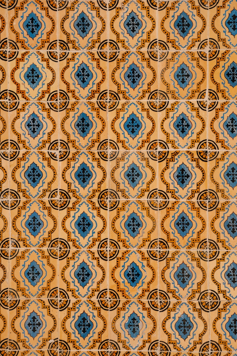 SPC vs керамическая плитка: что лучше для ванной