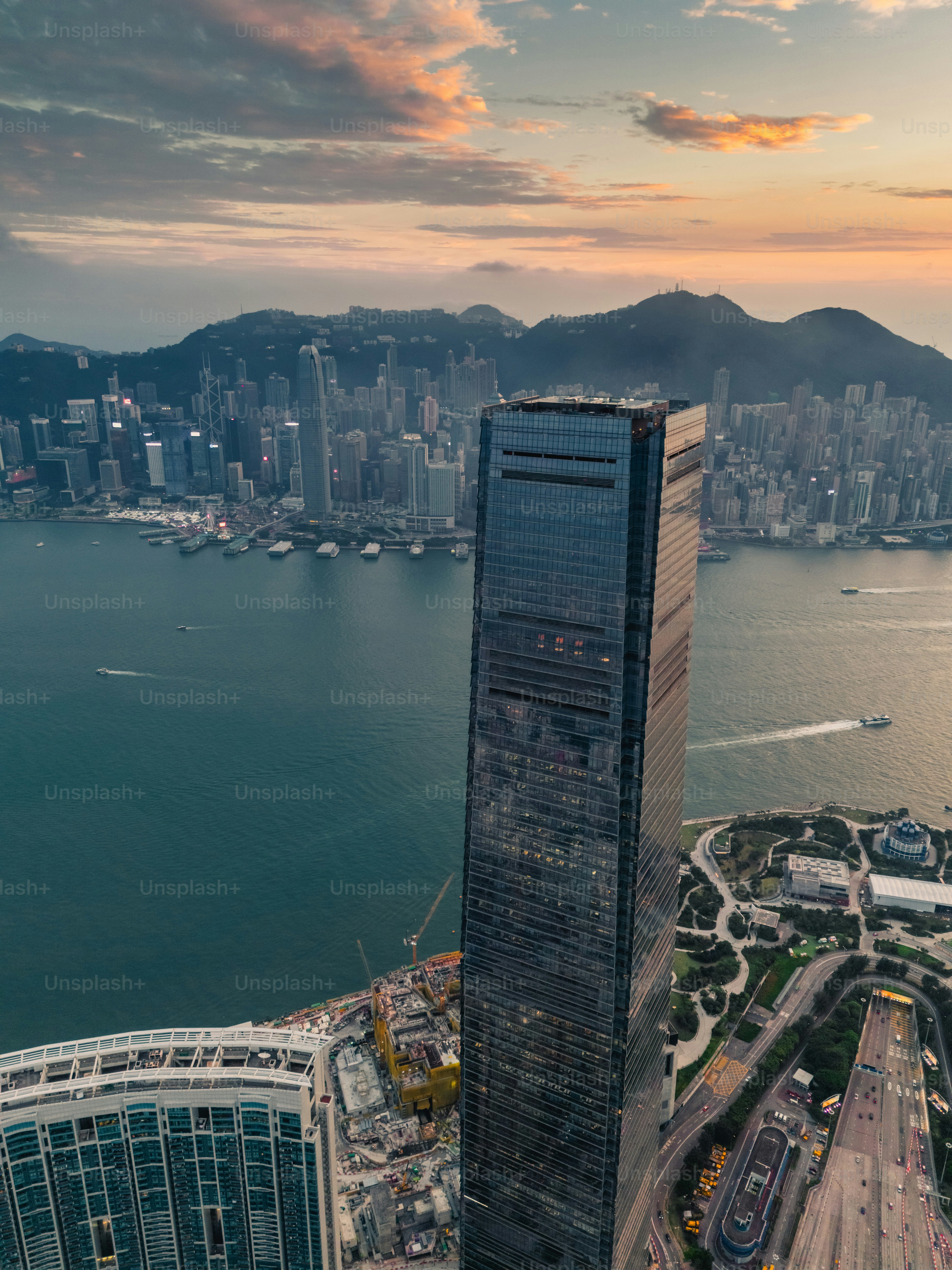 Hong Kong vista do drone com o horizonte da cidade cheio de arranha-céus