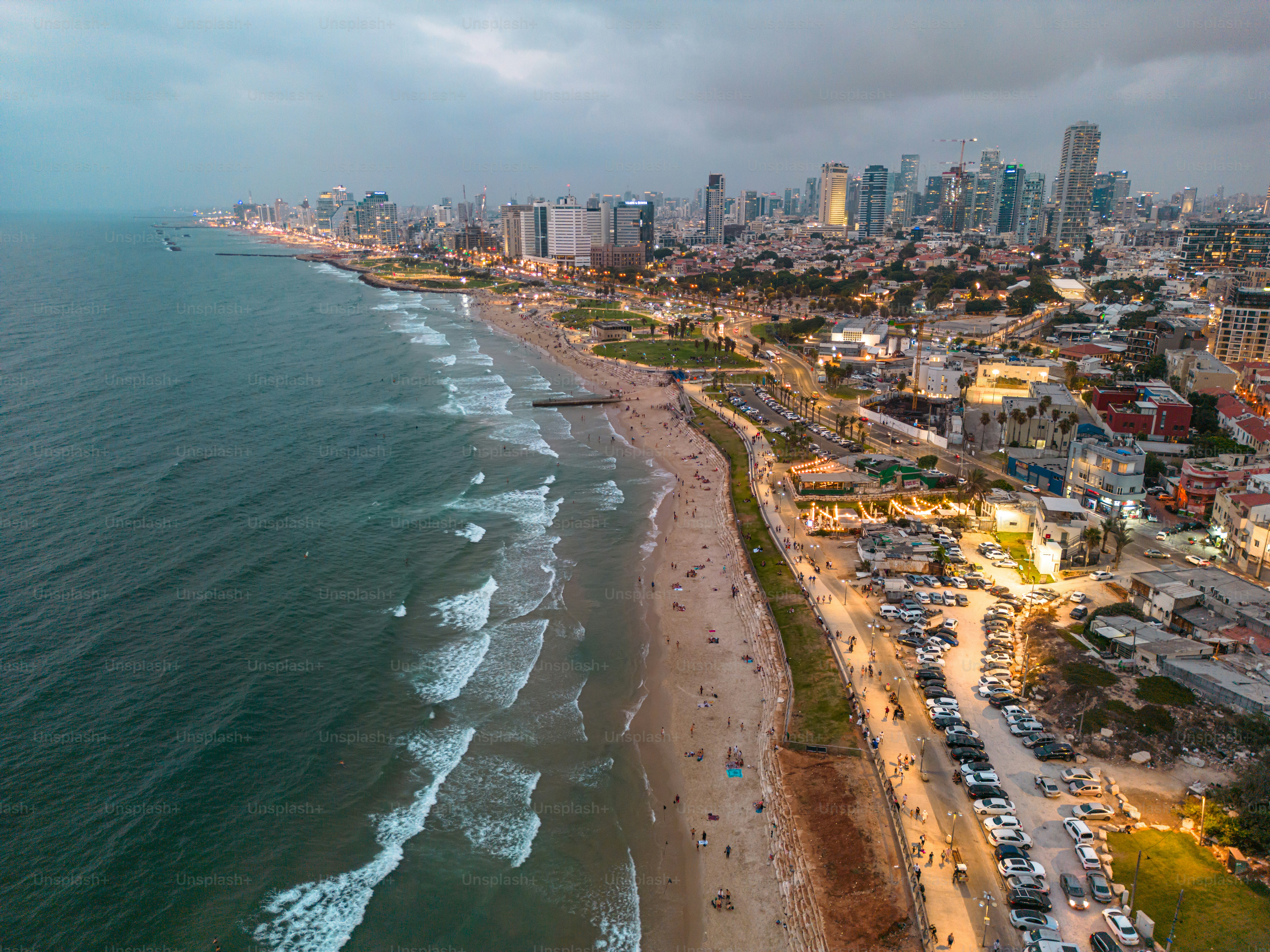 텔아비브 해안가의 항공 파노라마 사진, 야포 여름 오후와 해질 무렵