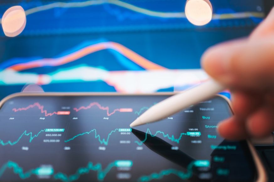 OECD Report: Digital Expansion Outpaces Educational Transformation

