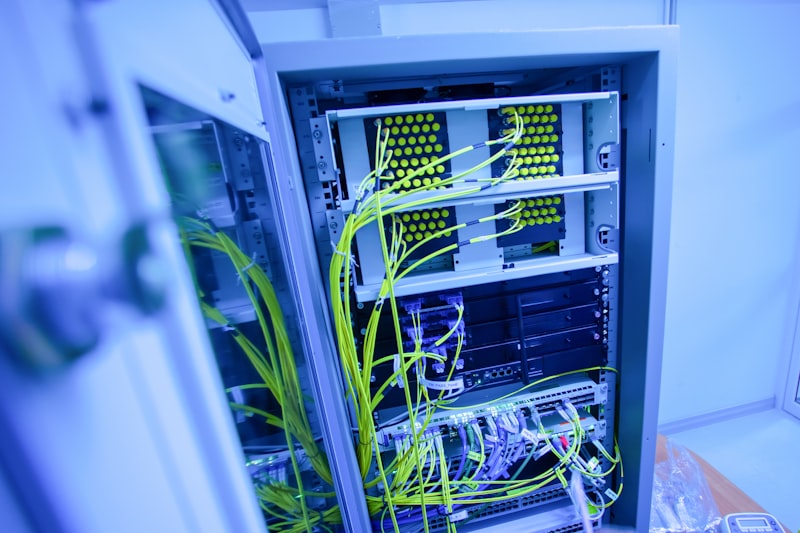 Network infrastructure in a server rack