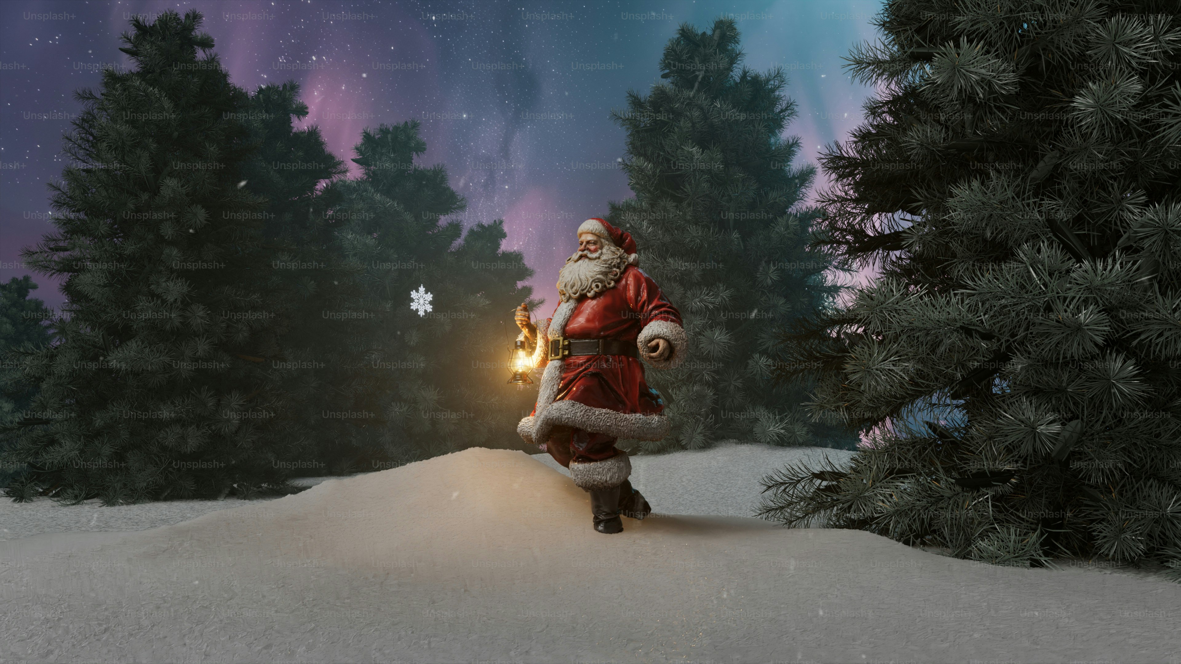 Der Weihnachtsmann läuft nachts in einem verschneiten Wald