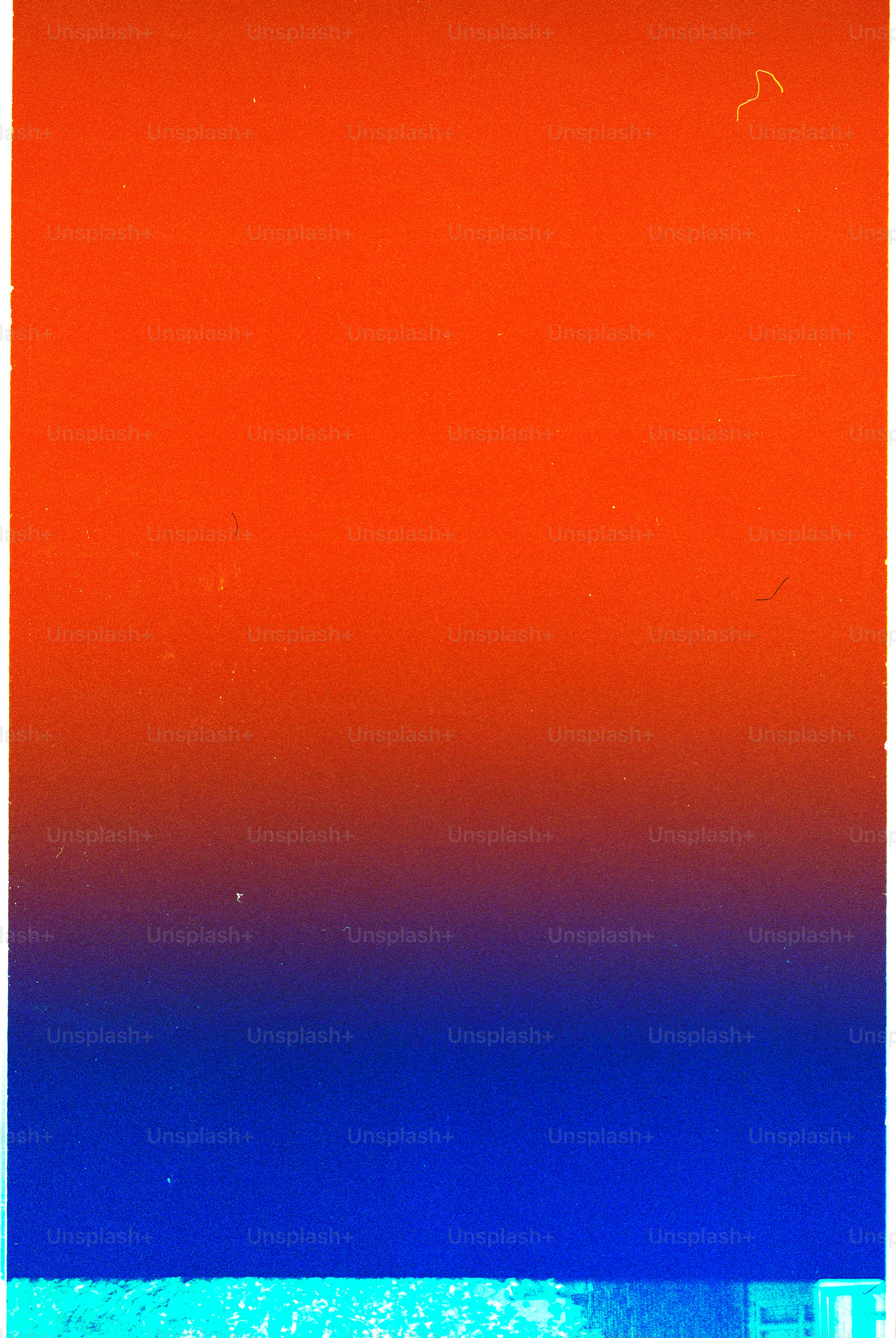 Fondo degradado naranja y azul