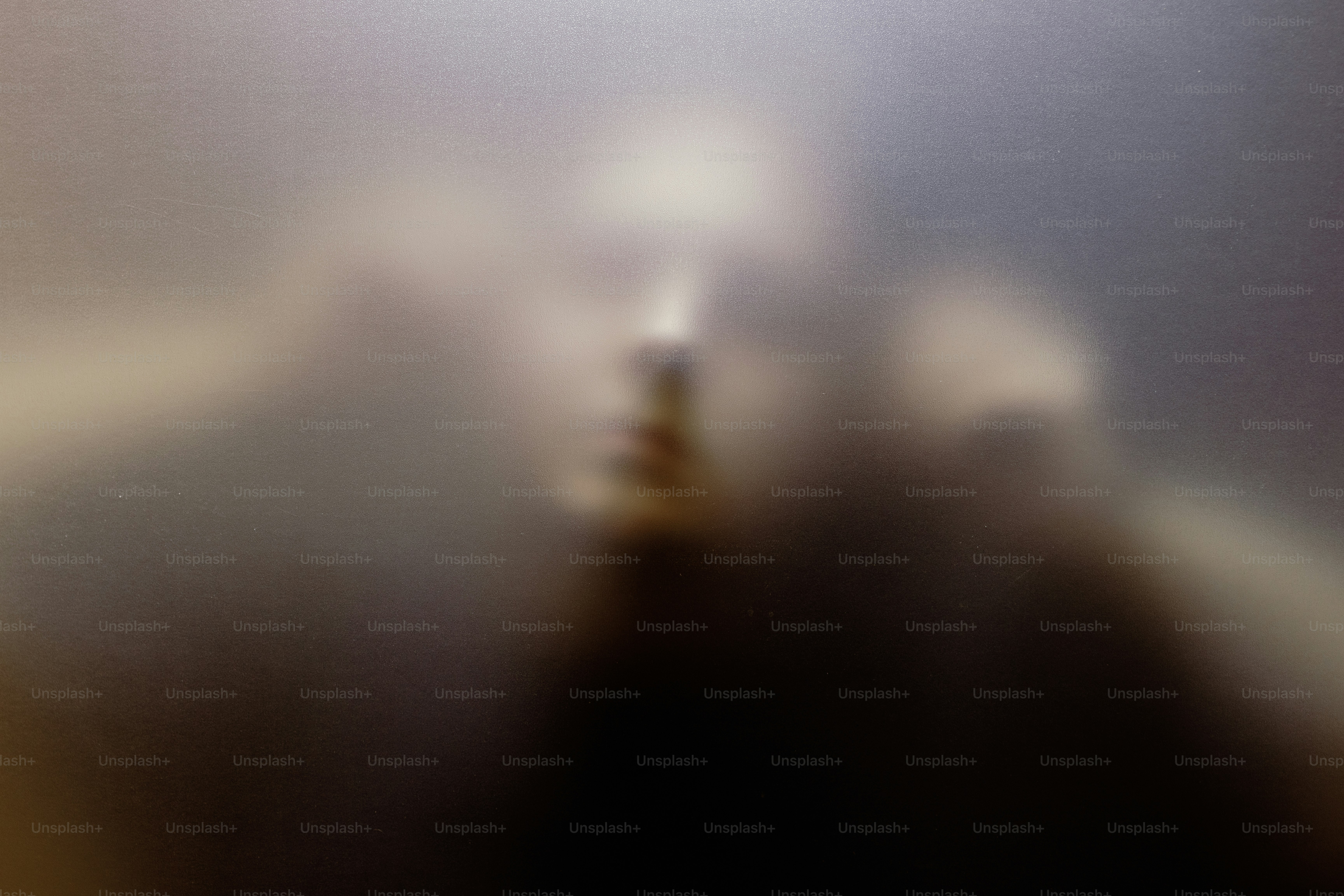 ぼやけた抽象的な背景に暖かい光のトーン