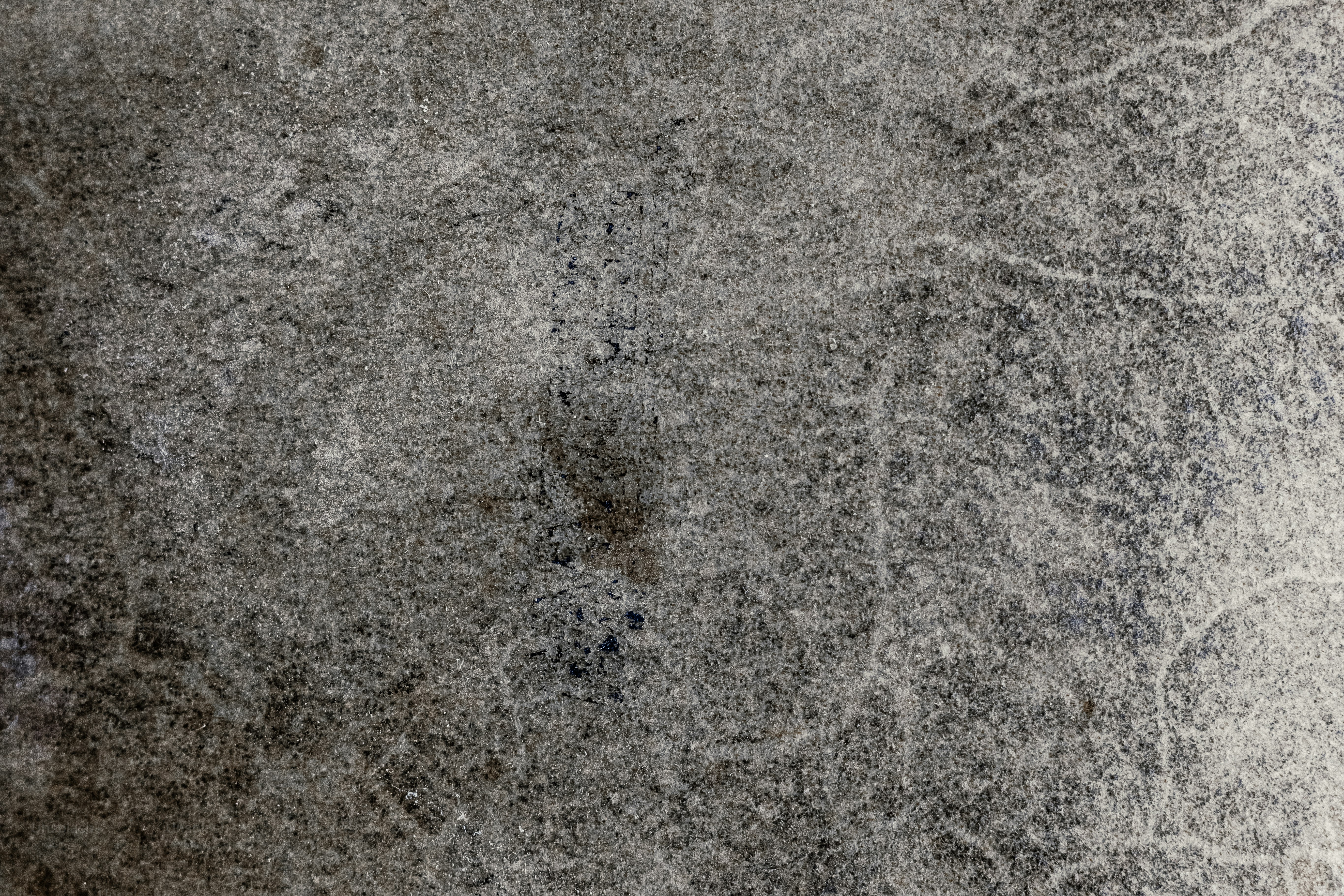 灰色のテクスチャー背景に、さりげない白い線が入っています。