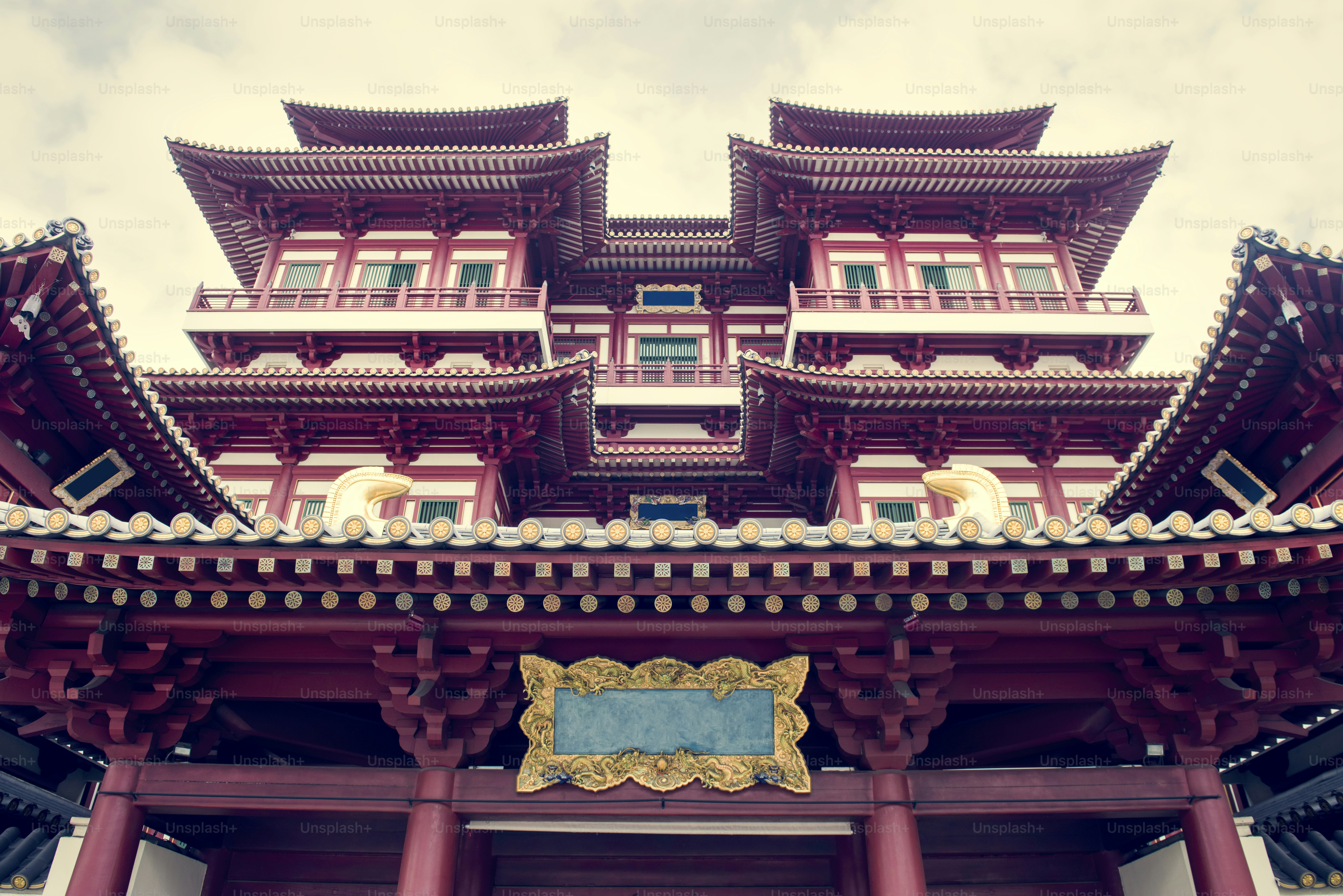Beautiful view of Tooth relic temple in singapore