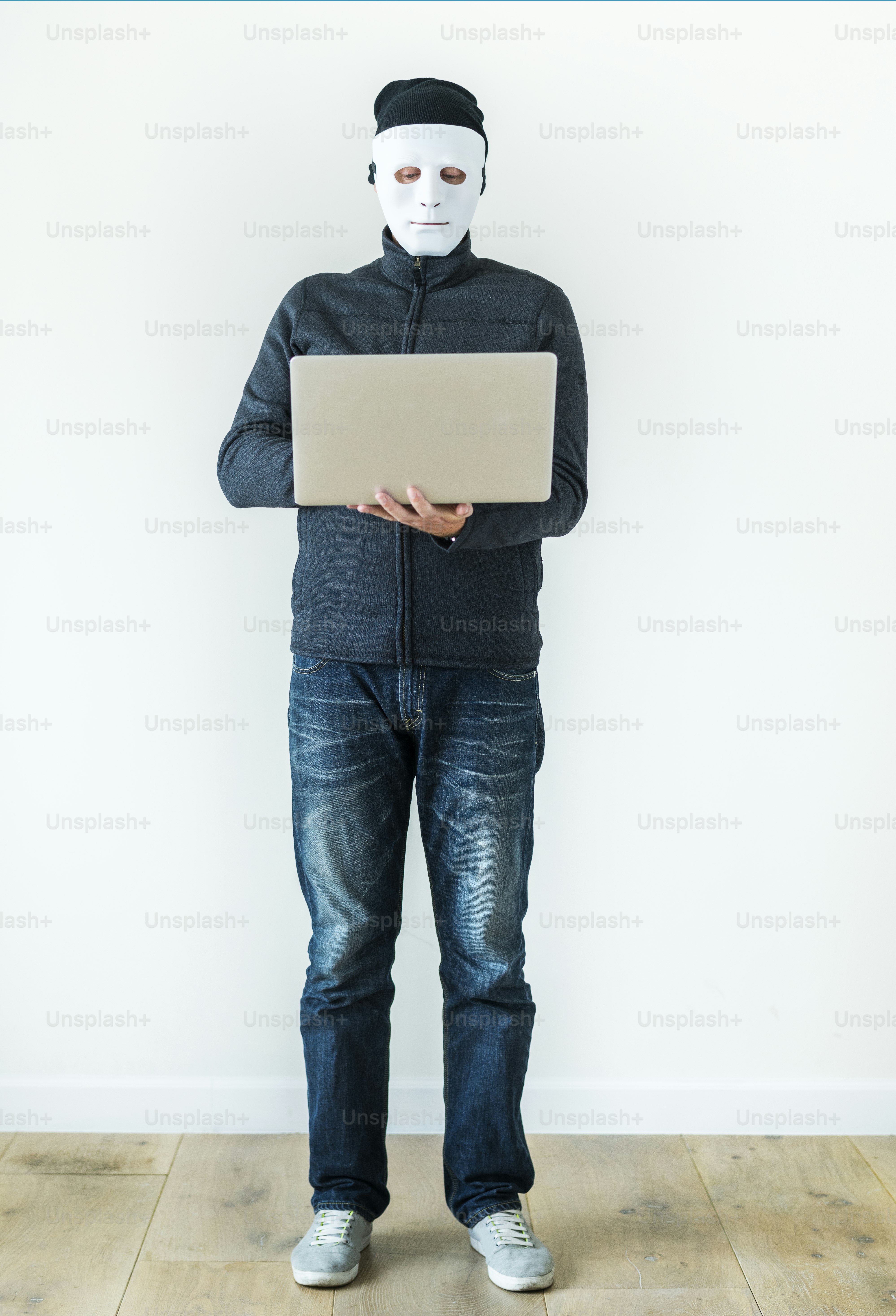 Navigating UK Freelance Contracts and Agreements