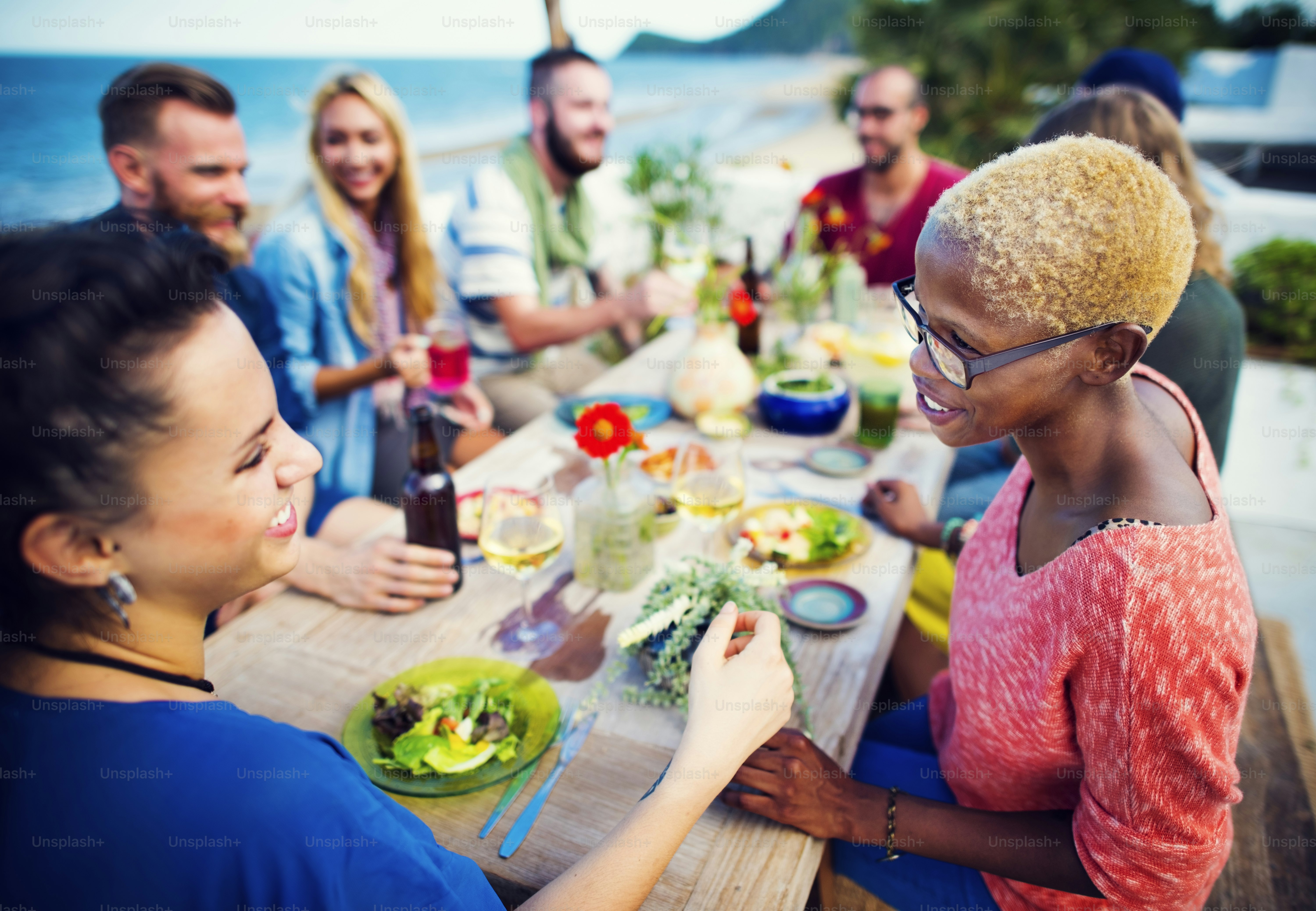 Conceito de Diversidade de Amizade Étnica Festa de Amizade Feliz