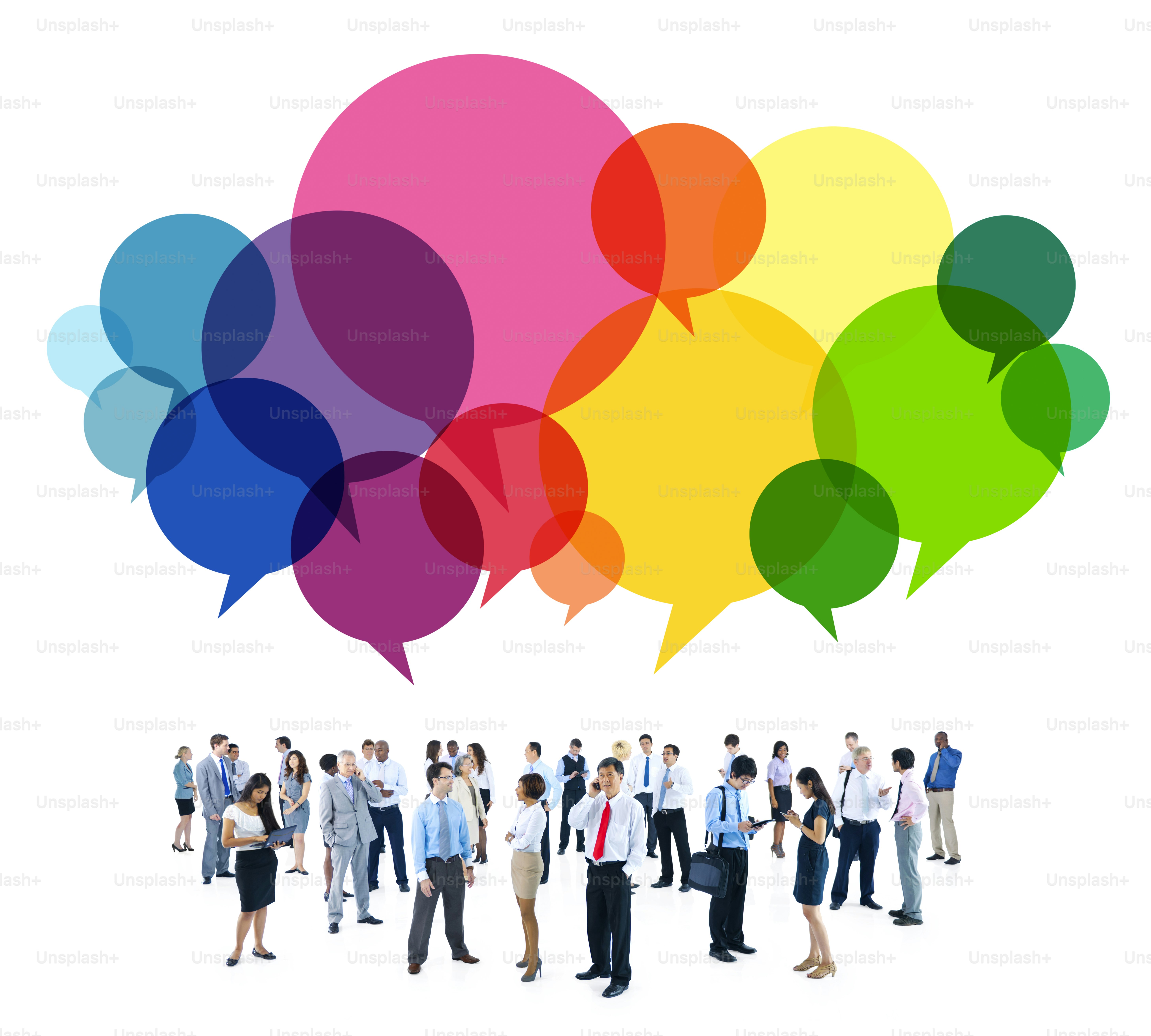 Concept de communication permanente diversifiée pour les hommes d’affaires