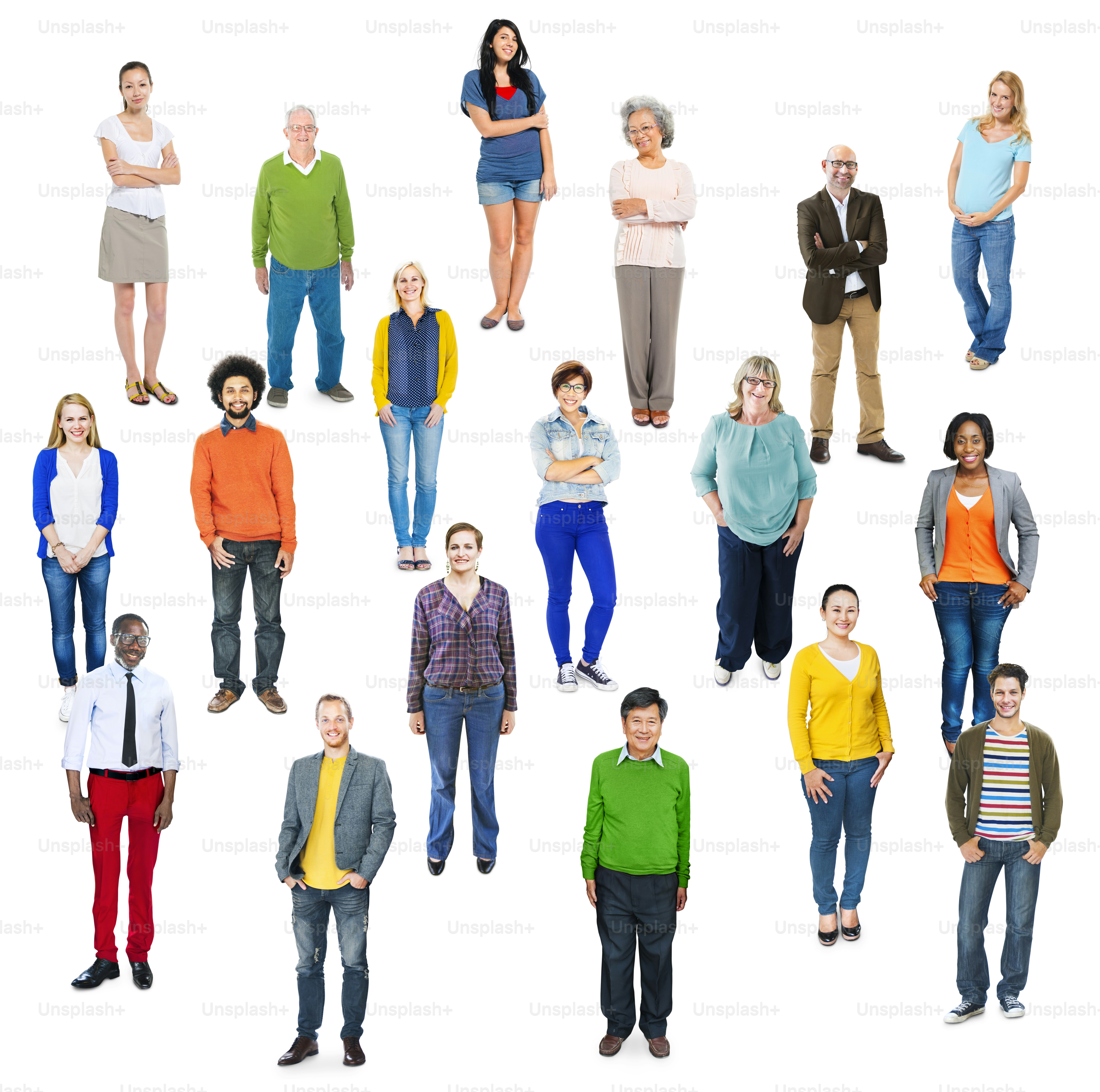 Grupo de pessoas multiétnicas diversas e alegres