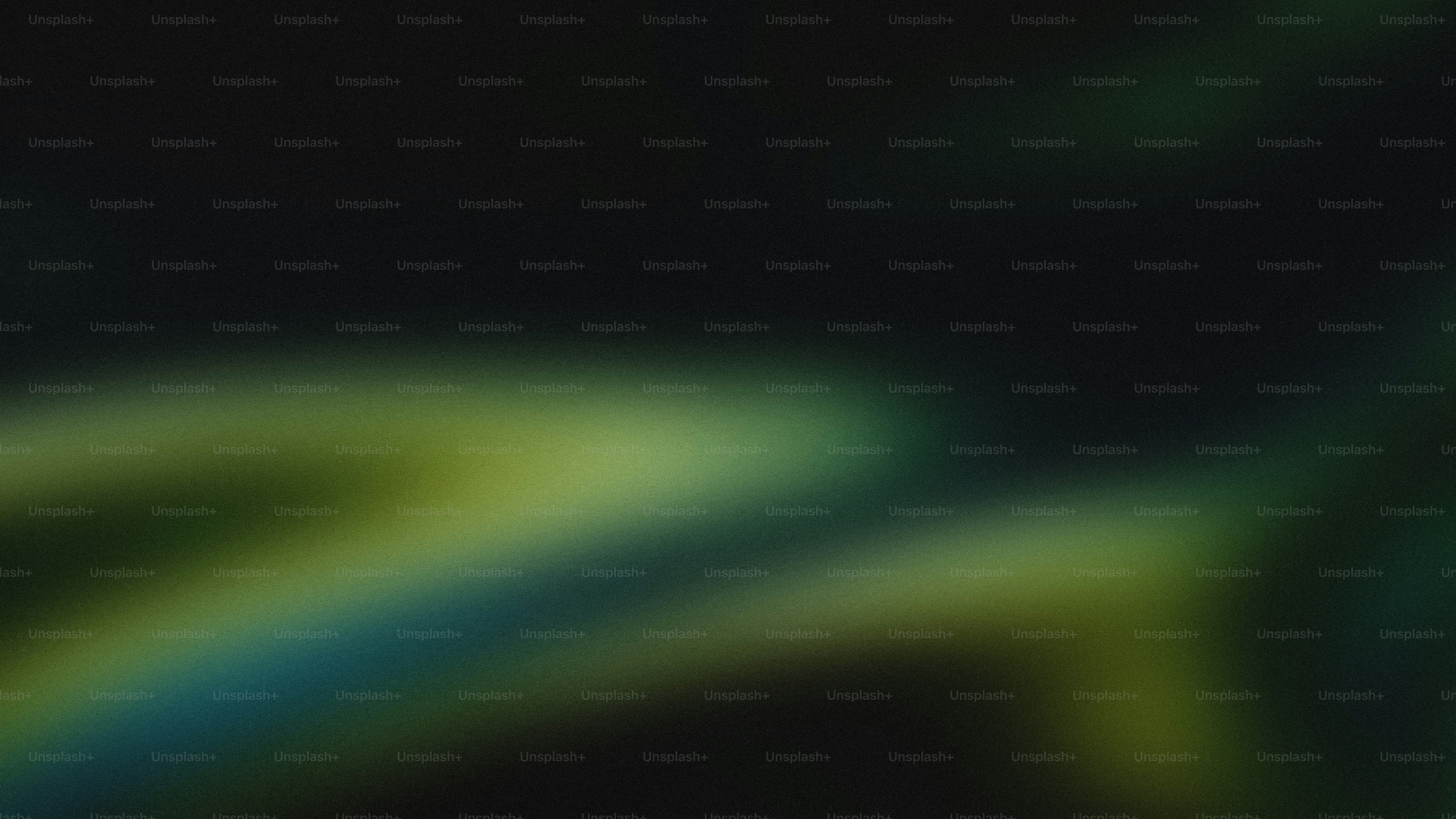 Fond vert flou et foncé abstrait