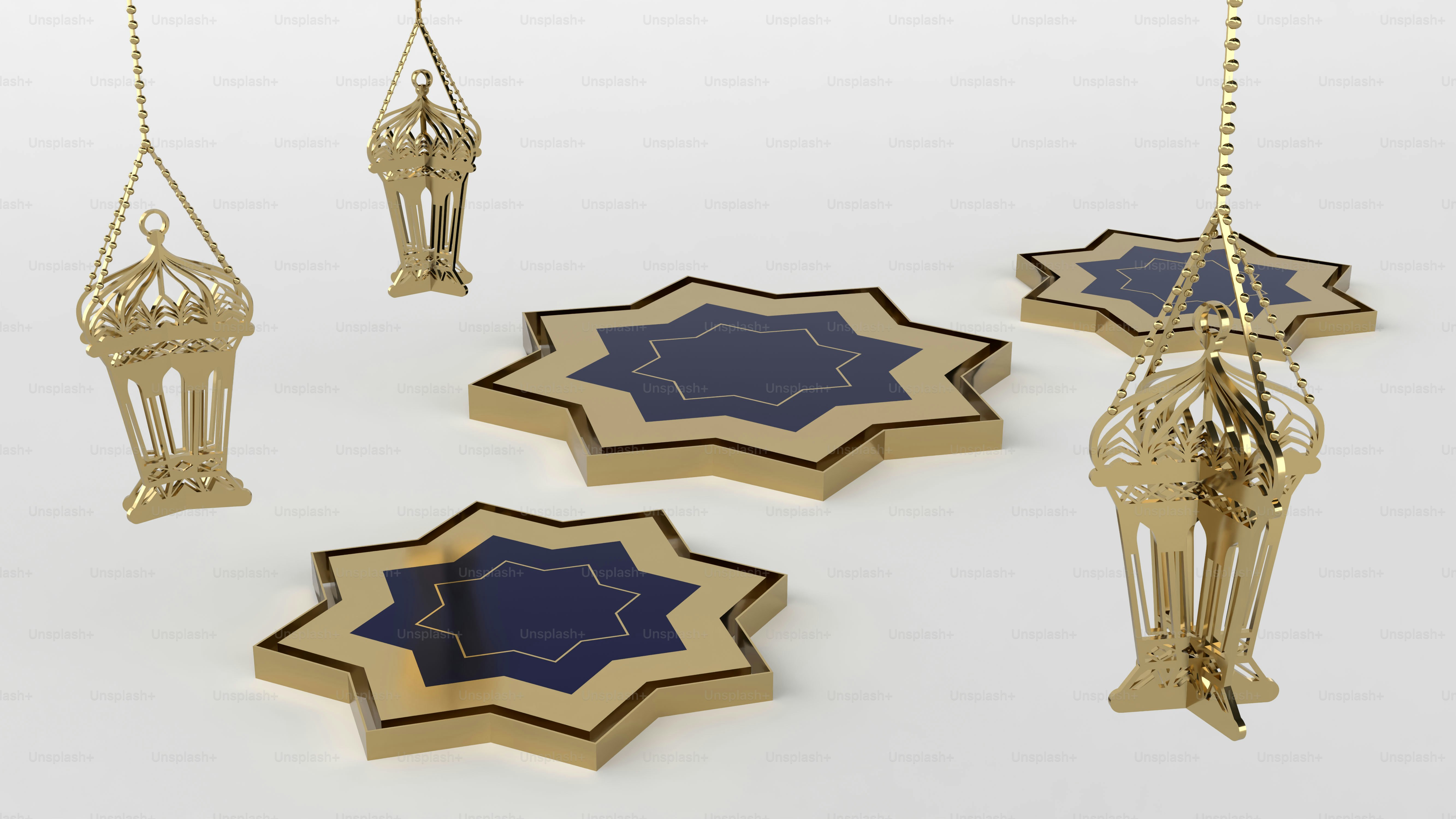 Golden islamic lanterns and star-shaped coasters.