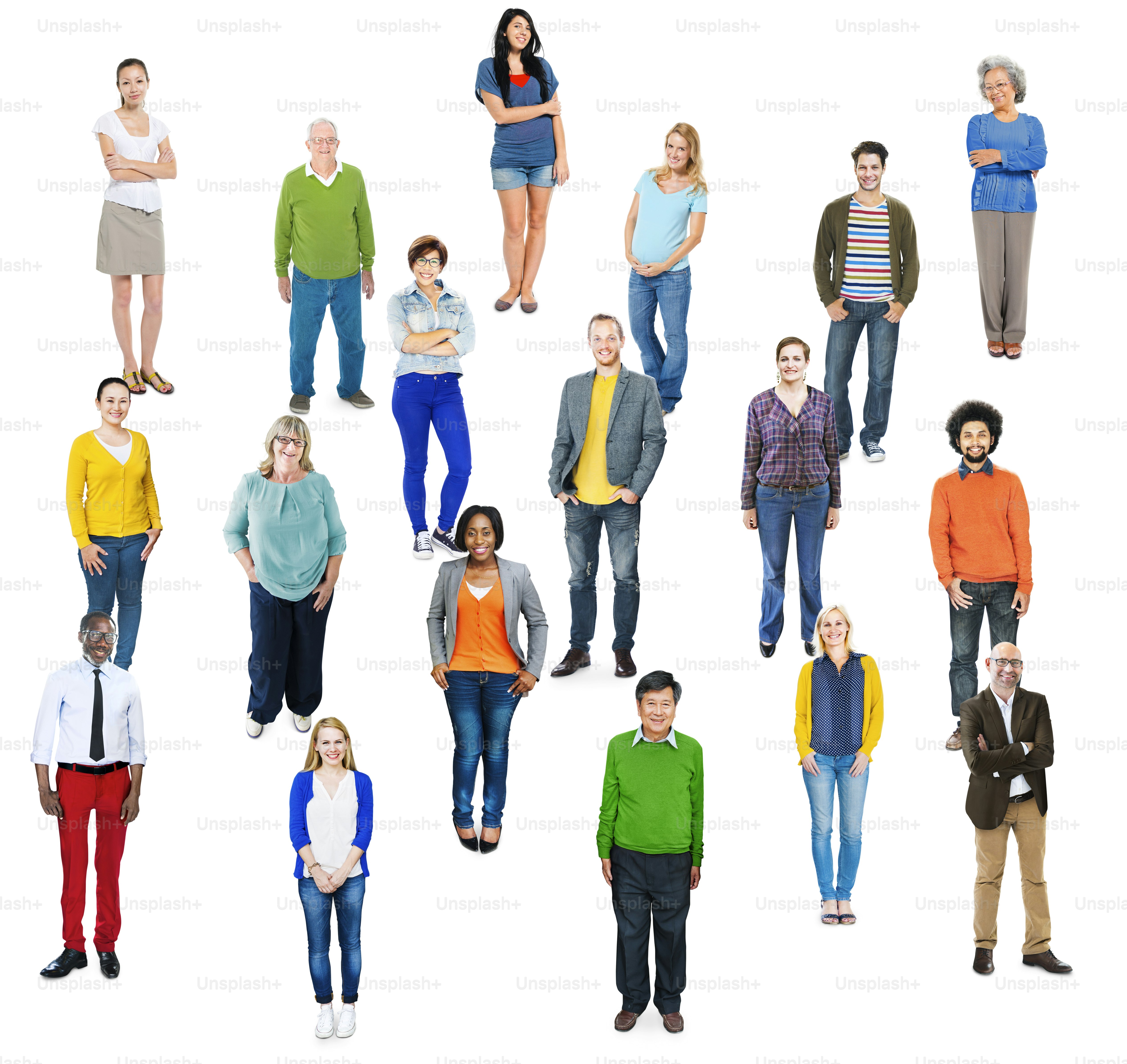 Grupo de pessoas multiétnicas diversas e alegres