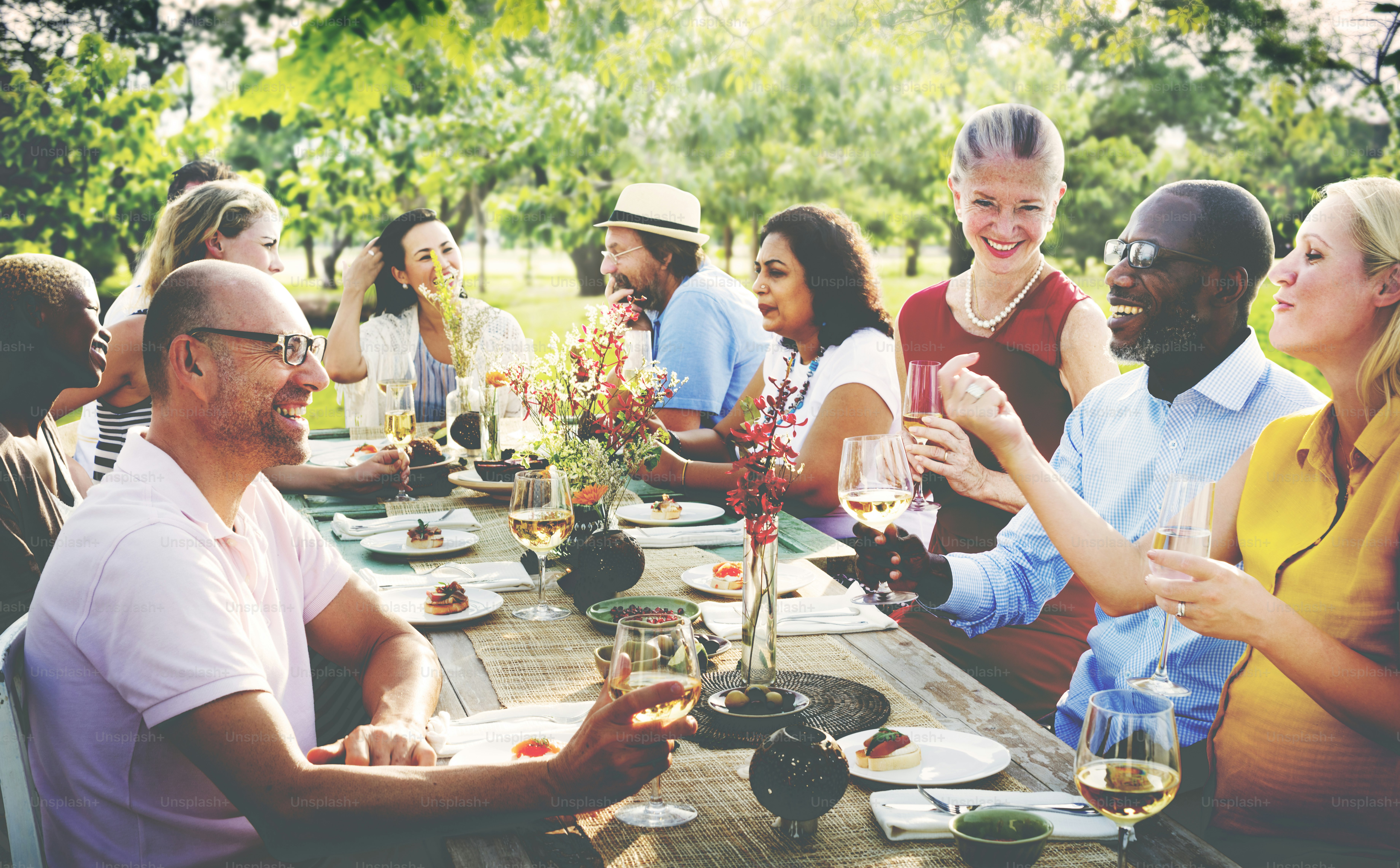 Friends Friendship Outdoor Dining People Concept photo – Food Image on ...