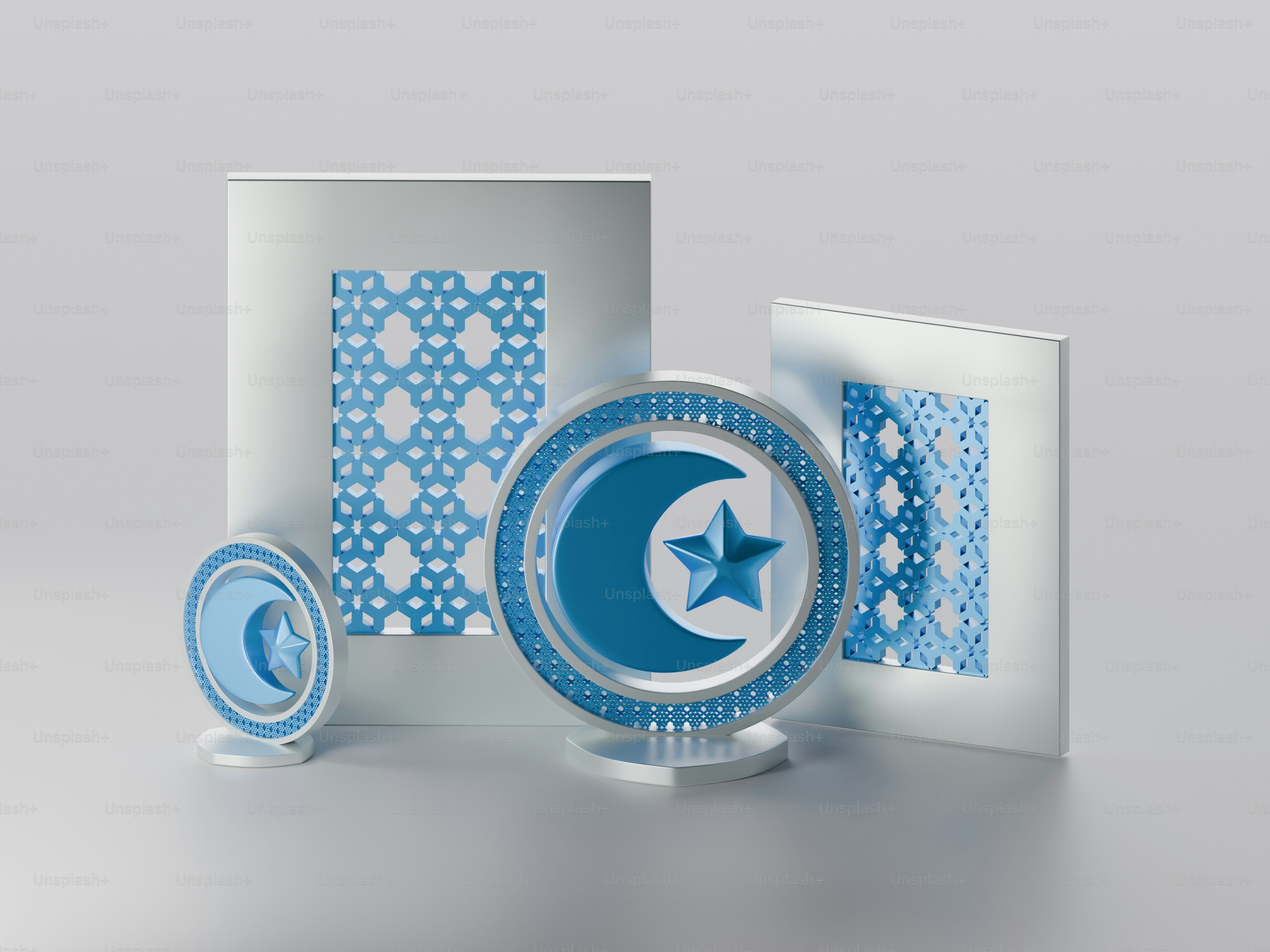 Islamische Mondsicheln und Stern-Dekorationsobjekte