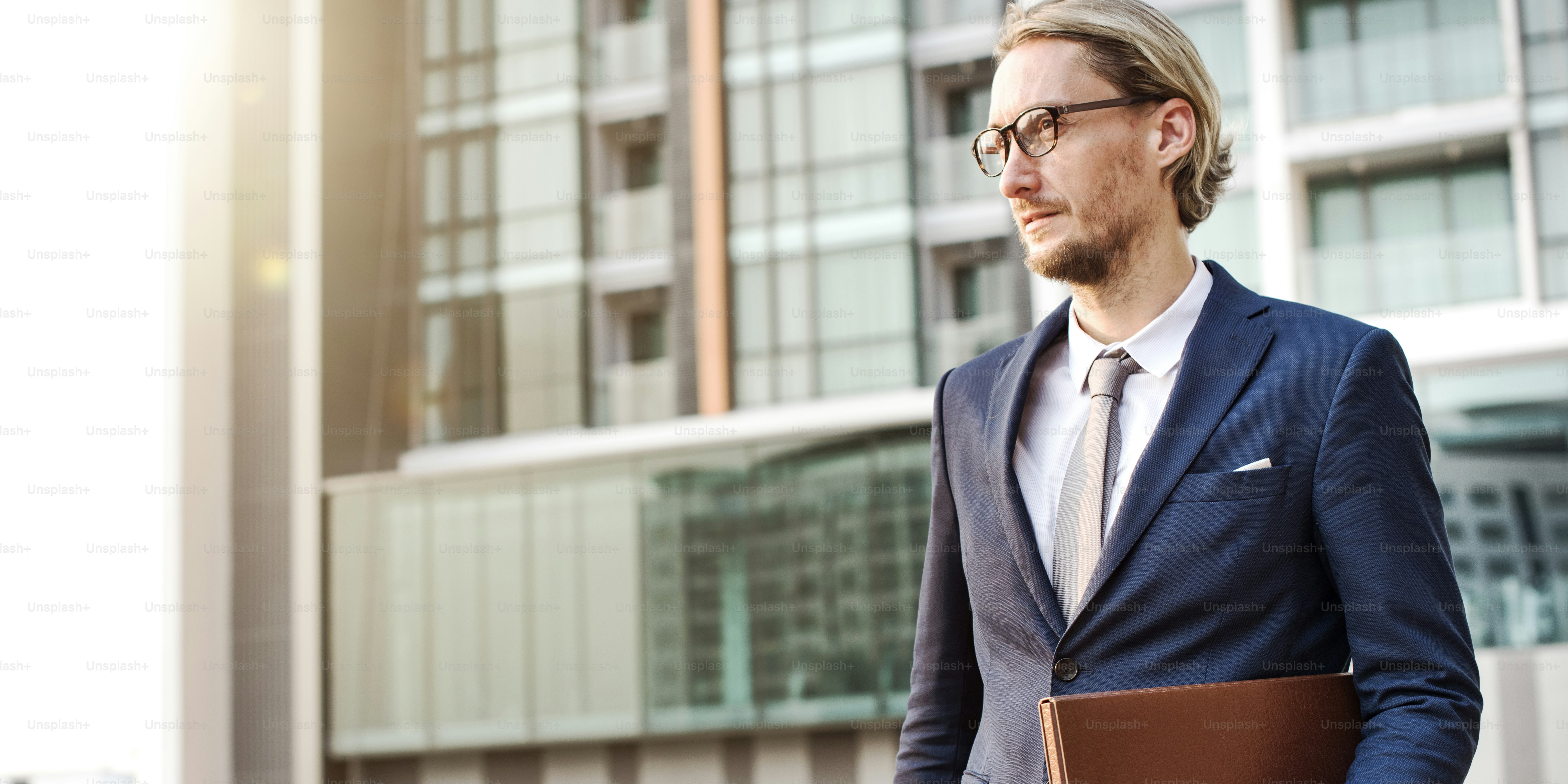Geschäftsmann-Büroangestellten-Arbeitskonzept