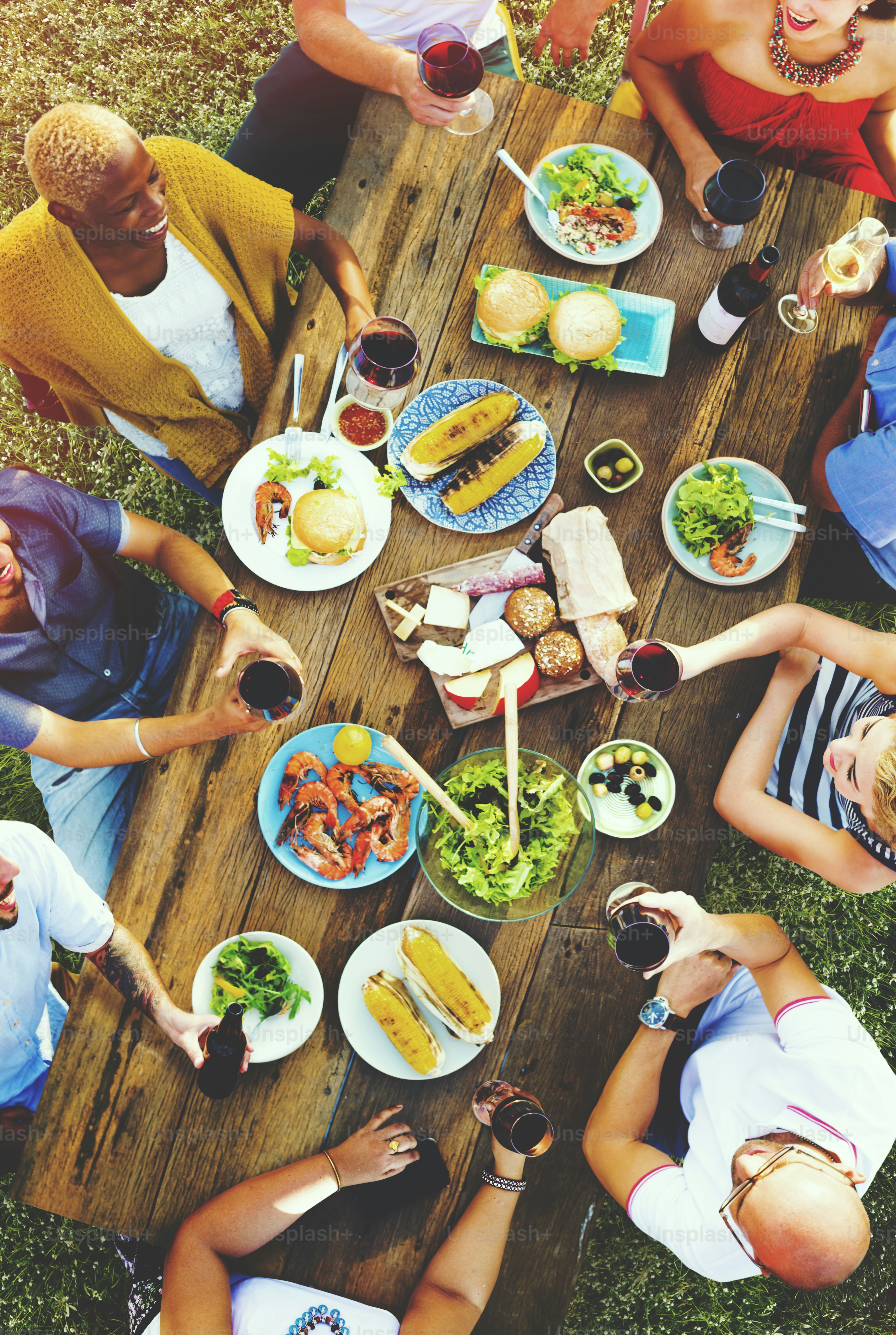Friends Friendship Outdoor Dining People Concept photo – Family Image ...