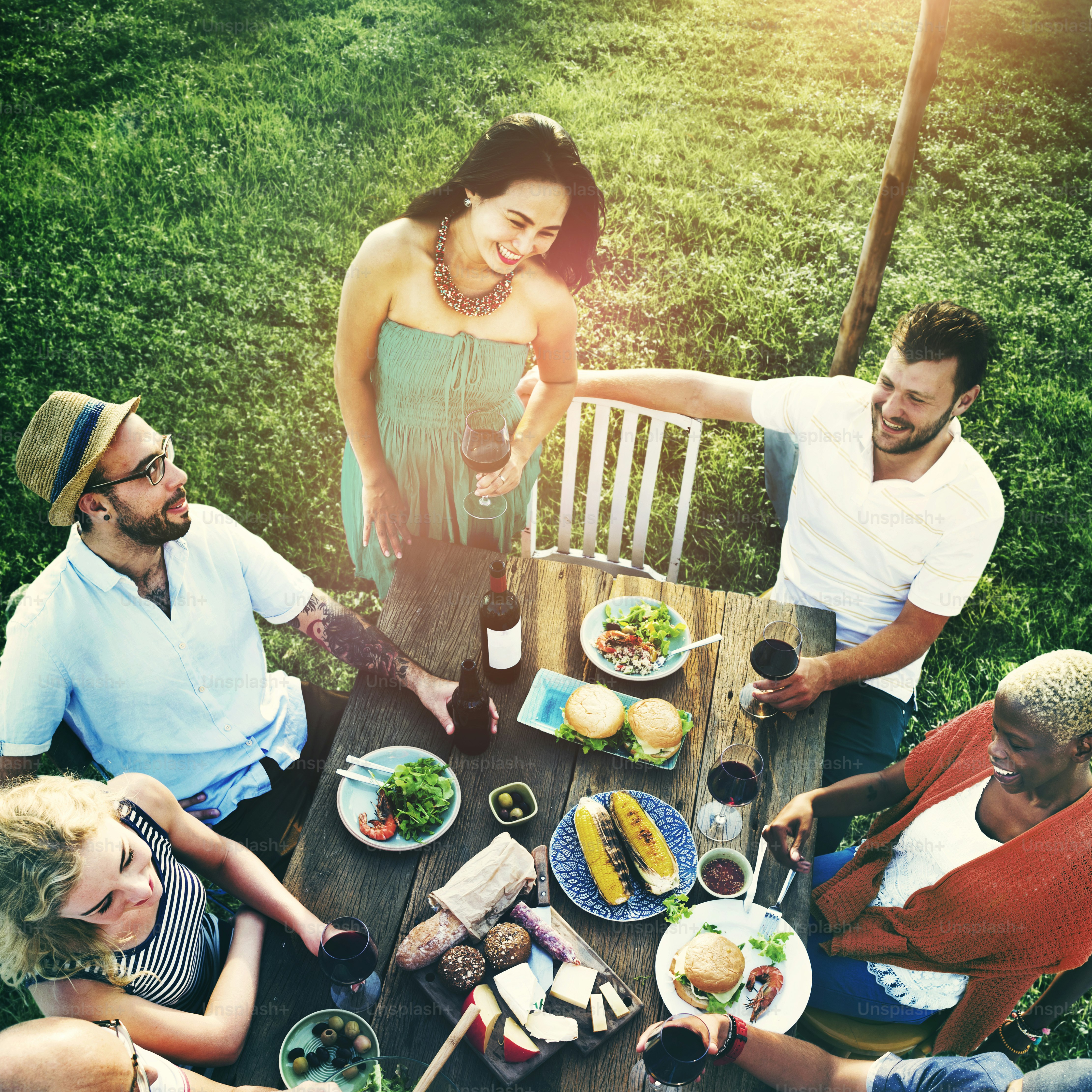 Friends Friendship Outdoor Dining People Concept photo – Food Image on ...
