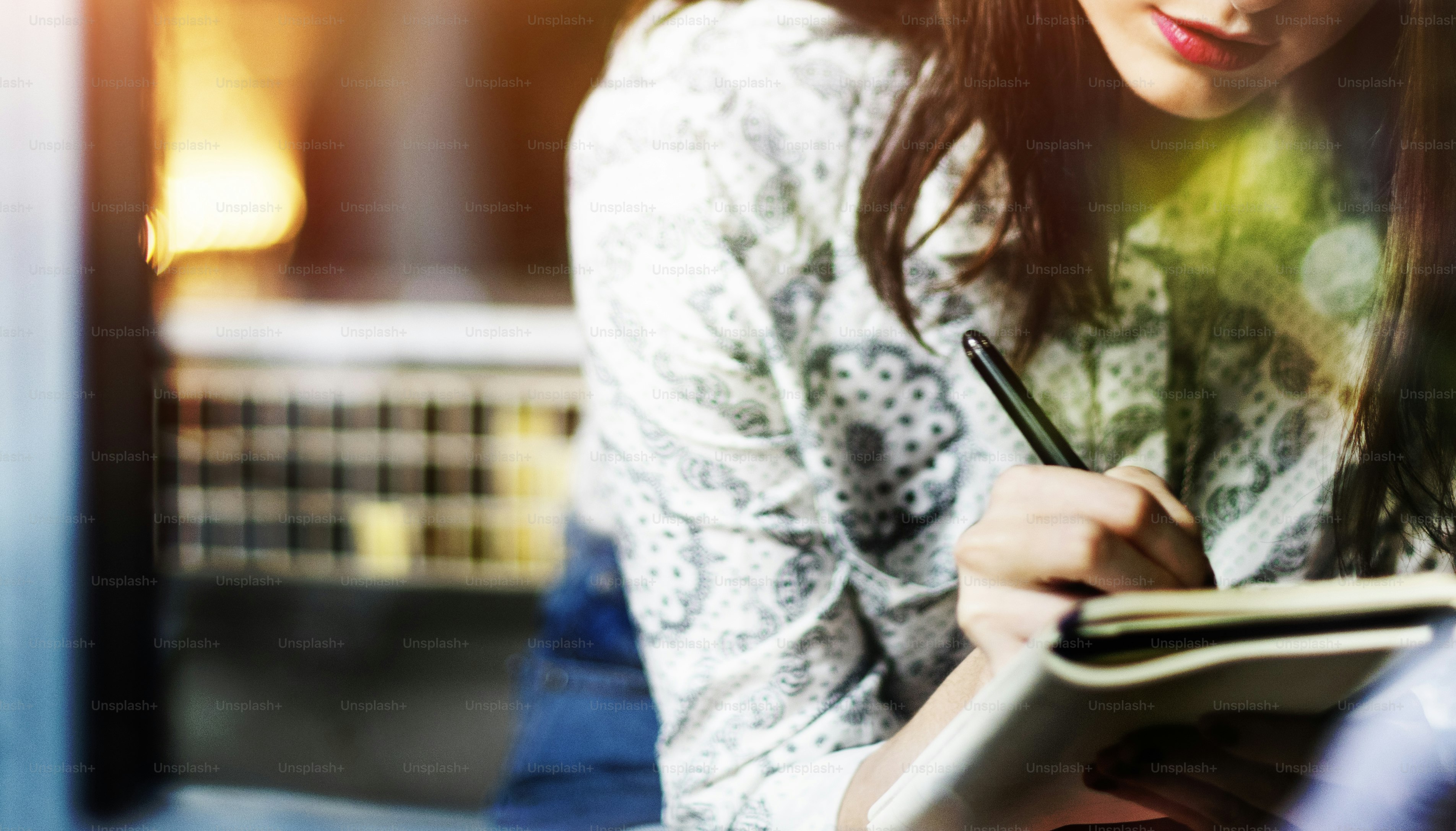Leisure Cafe Casual Female Focus Lifestyle Writing Concept