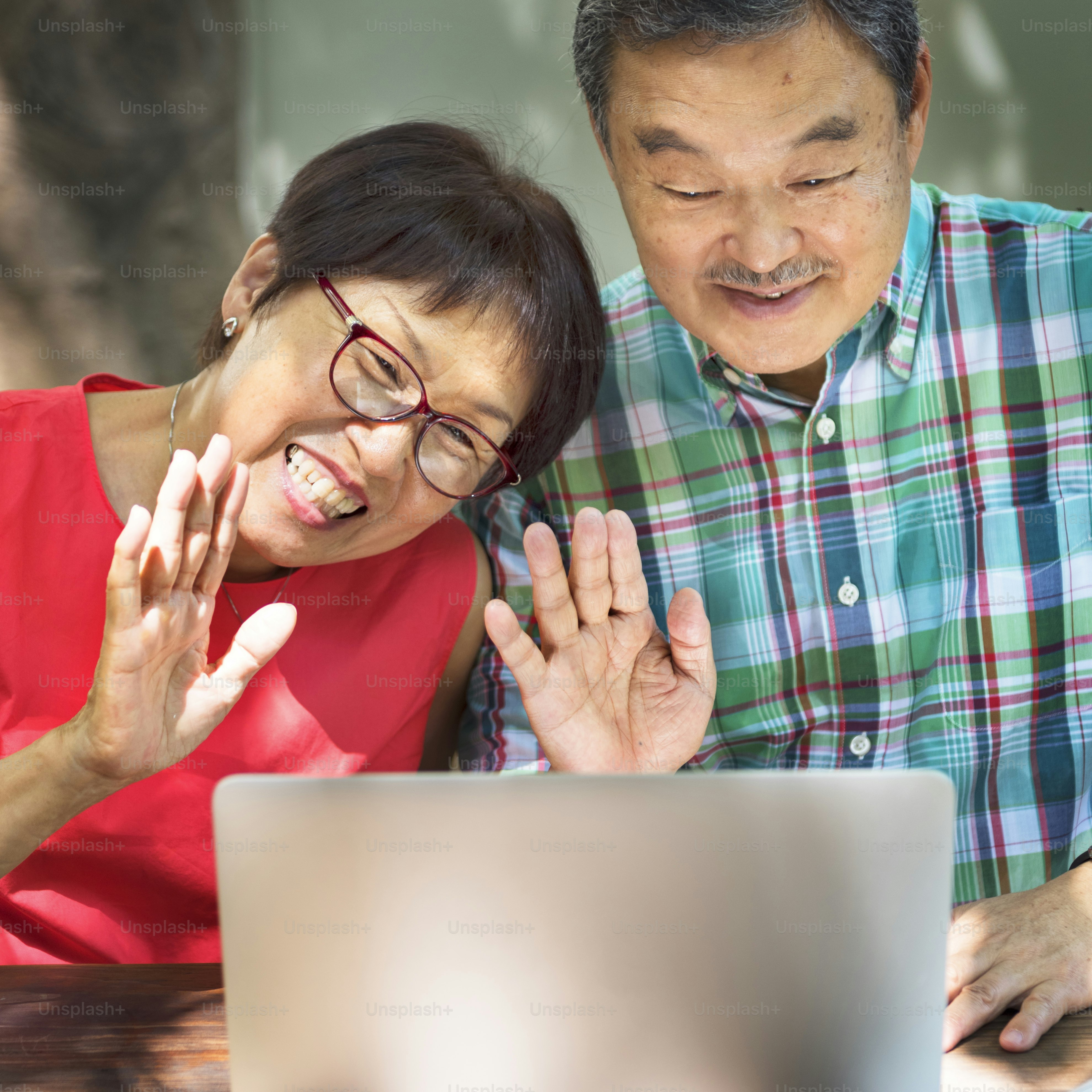 Konzept der Liebe von Senioren und Paaren