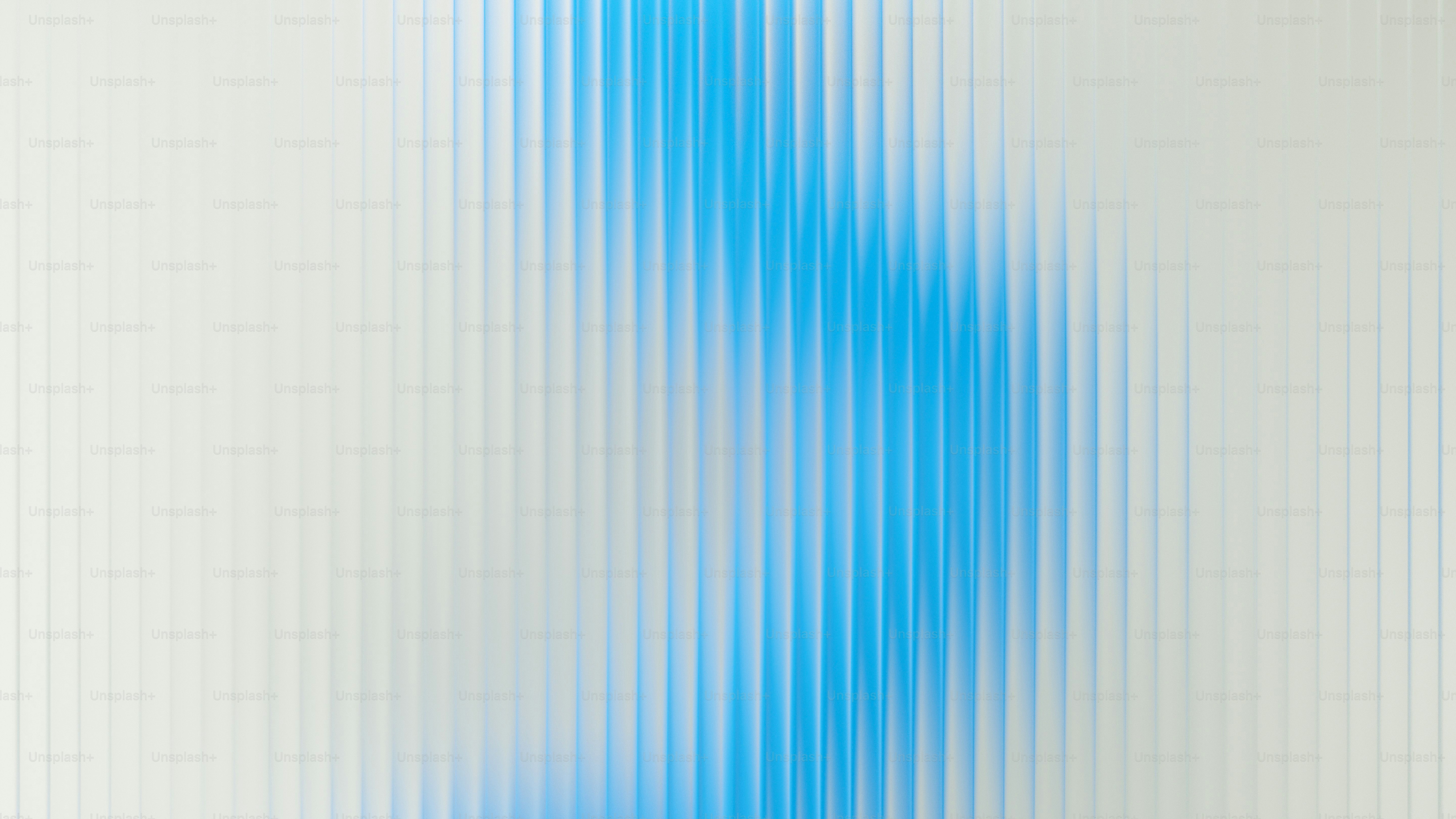 추상적인 파란색과 흰색 수직선