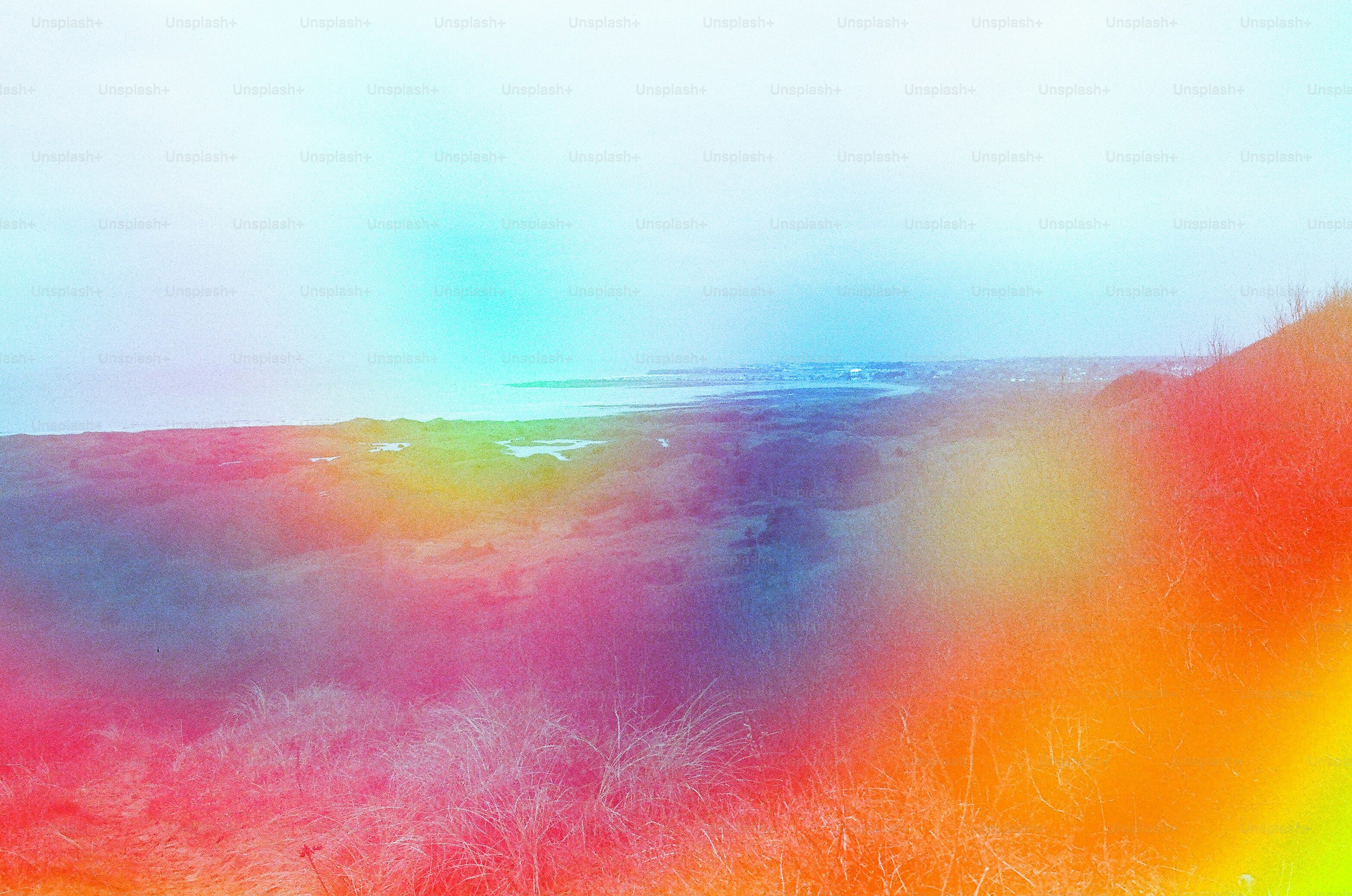 Paesaggio astratto con colori arcobaleno vivaci sovrapposti