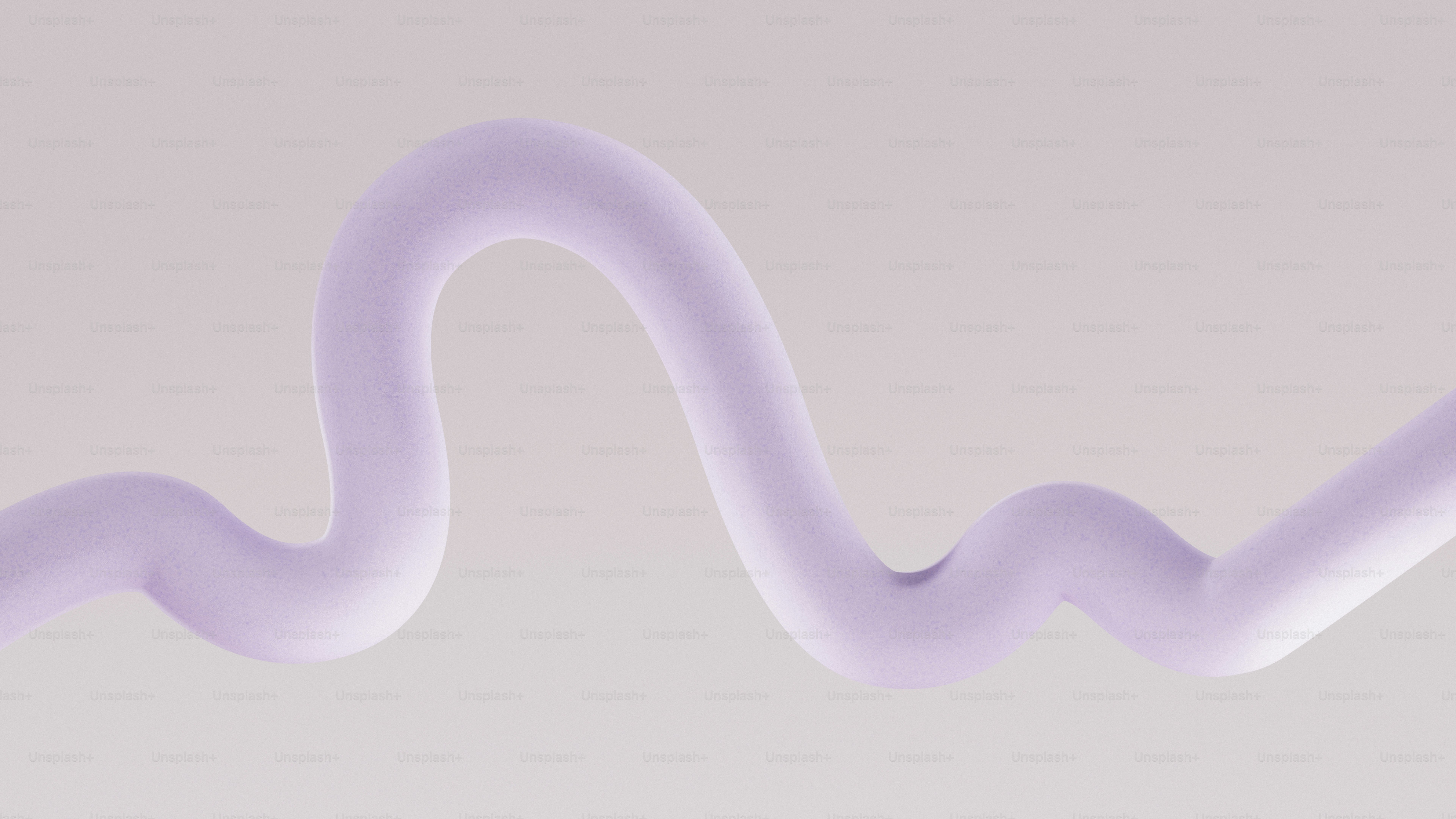 Un tube lavande lisse et fluide sur un fond doux.