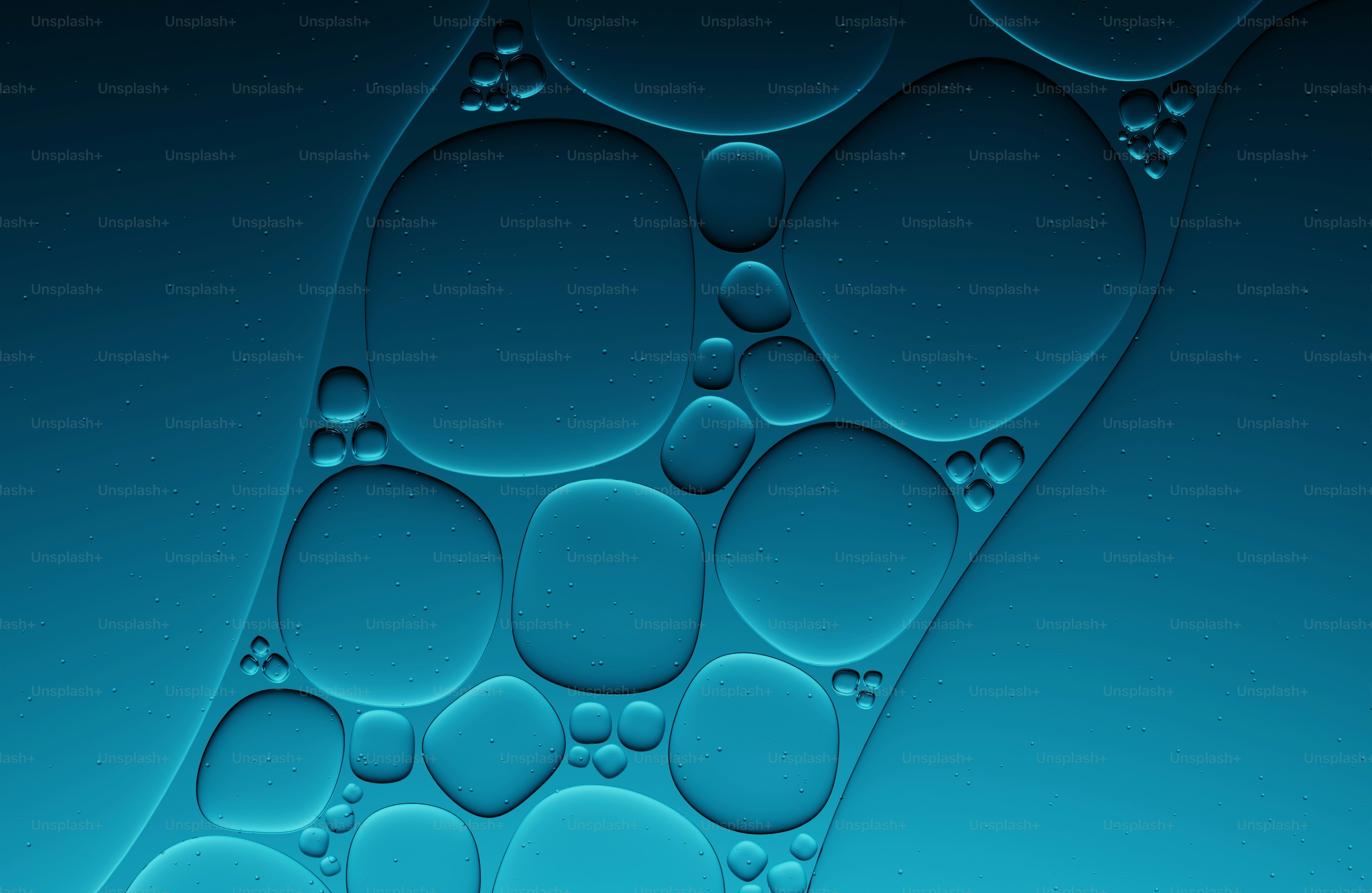 Fondo azul abstracto con formas circulares y ovaladas.