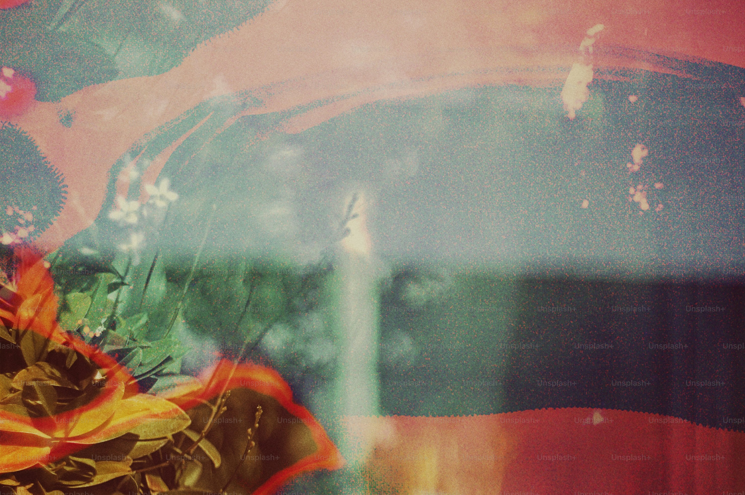 Abstraktes Blumenmuster mit gedämpften Farben und Texturen