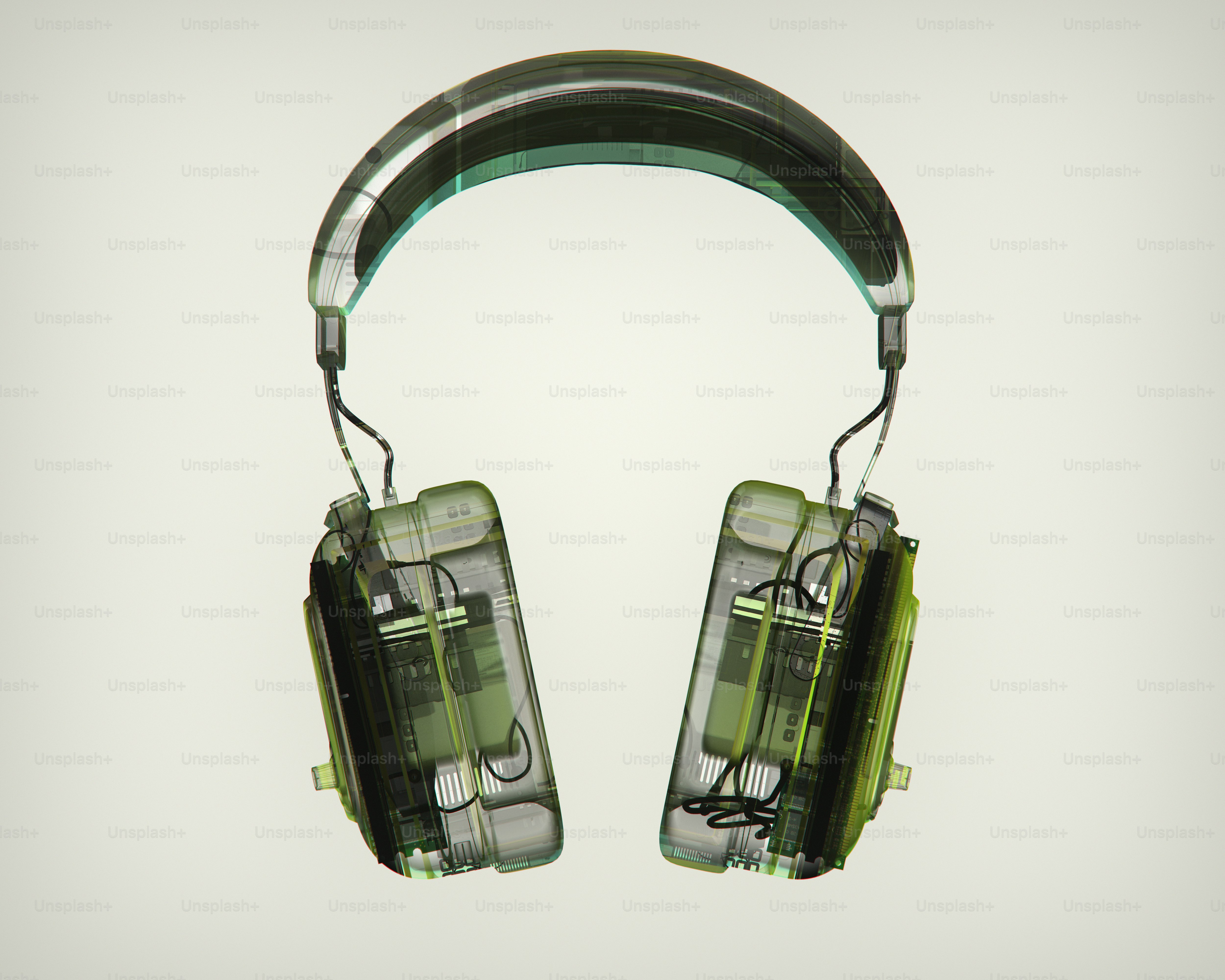 Close-up headphone transparan dengan komponen internal yang terlihat