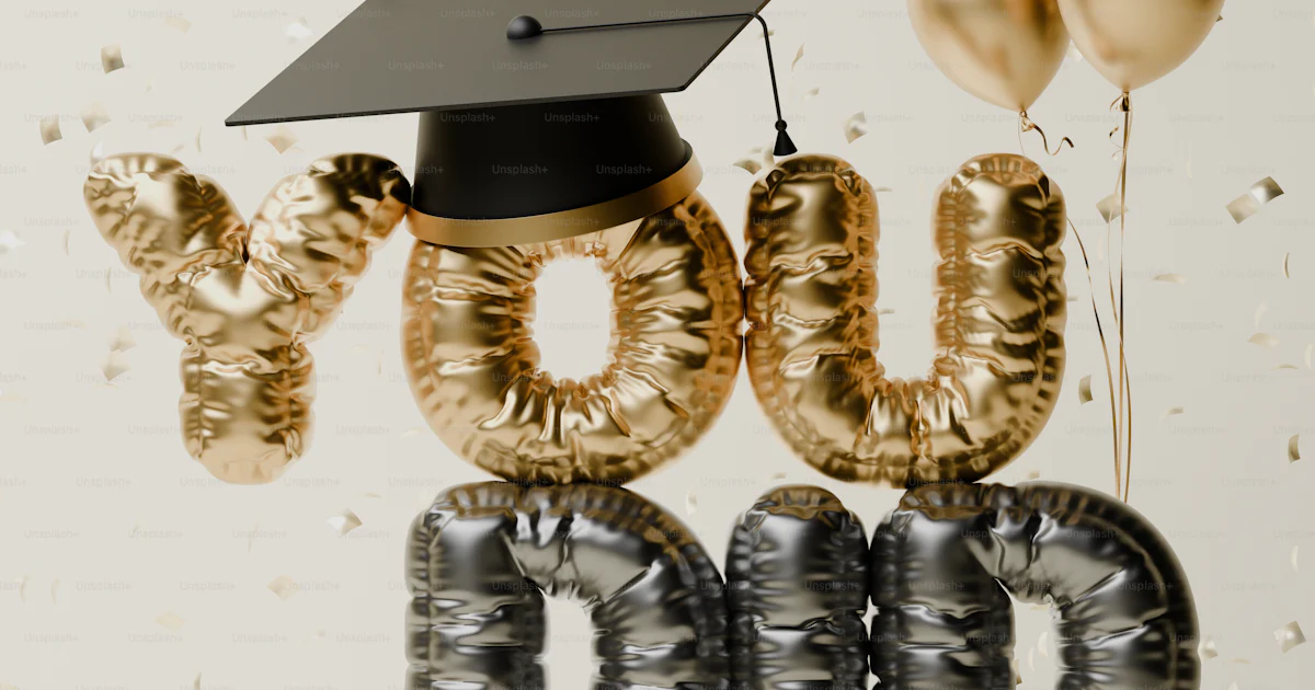 Spell Graduation Graduation cap and balloons spell out