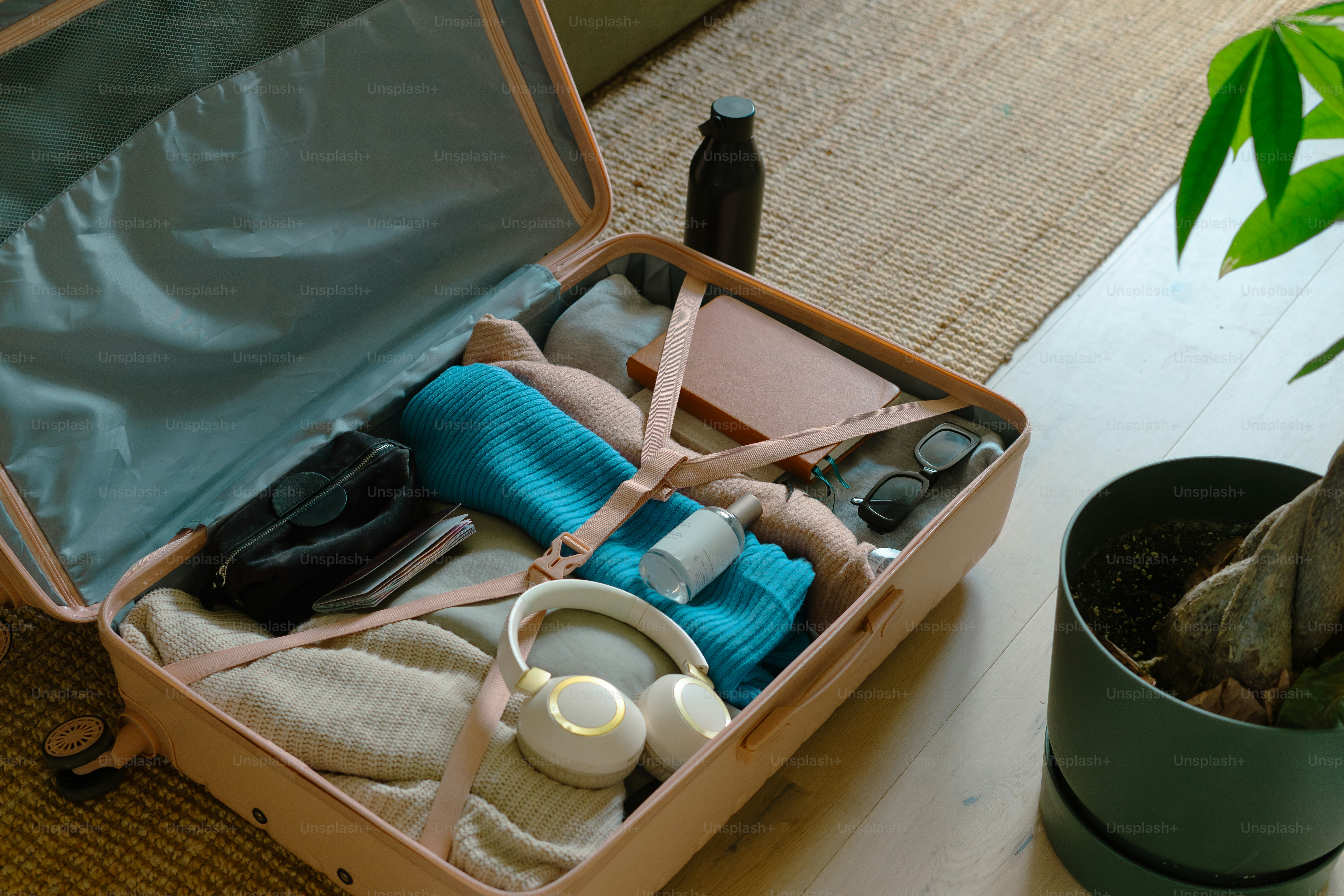 What to Pack for a Weekend Trip: 17 Proven Essentials