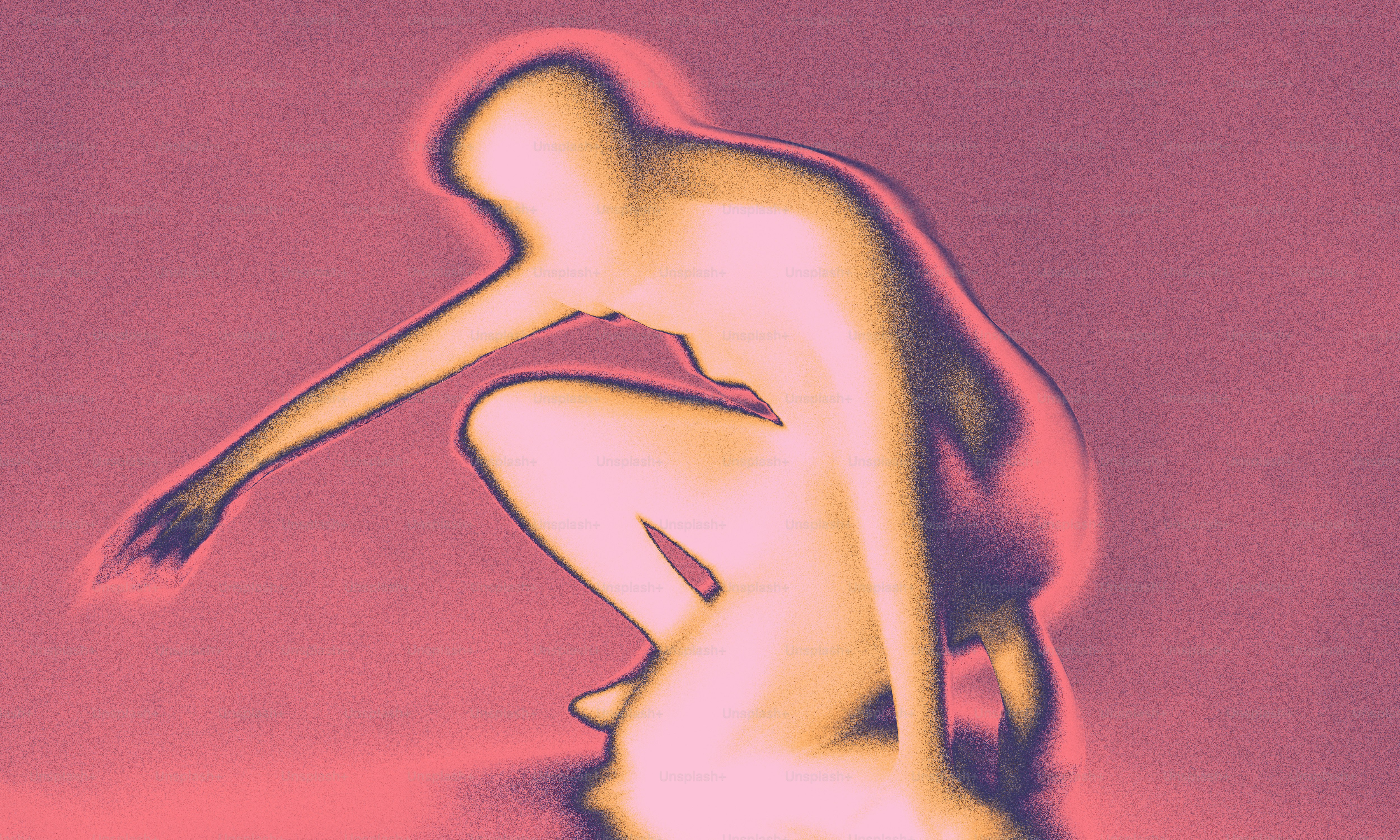 Figura etérea y luminosa agachada sobre un fondo rosa