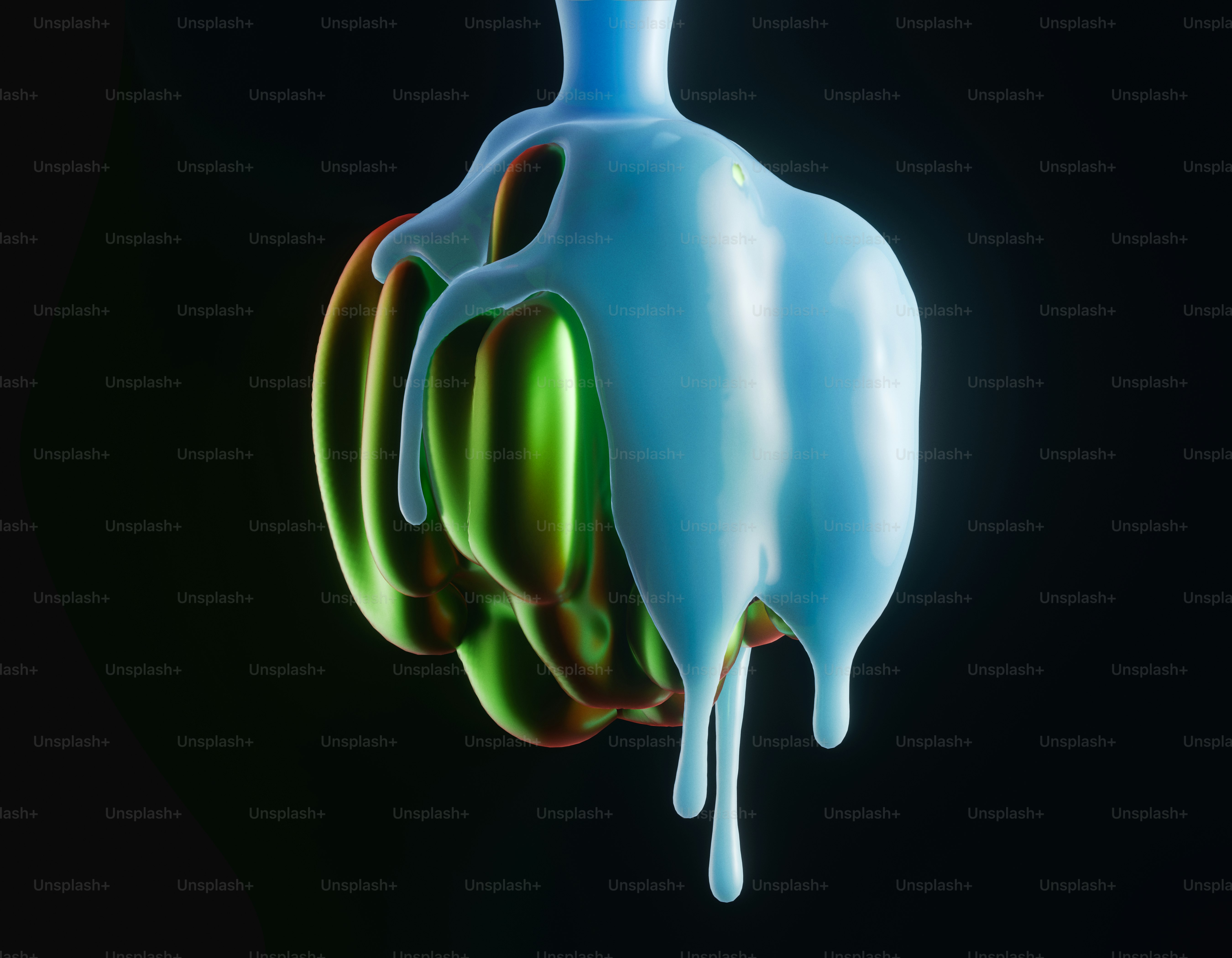 Une citrouille vert métallique recouverte d’un liquide bleu épais dégoulinant sur un fond noir.