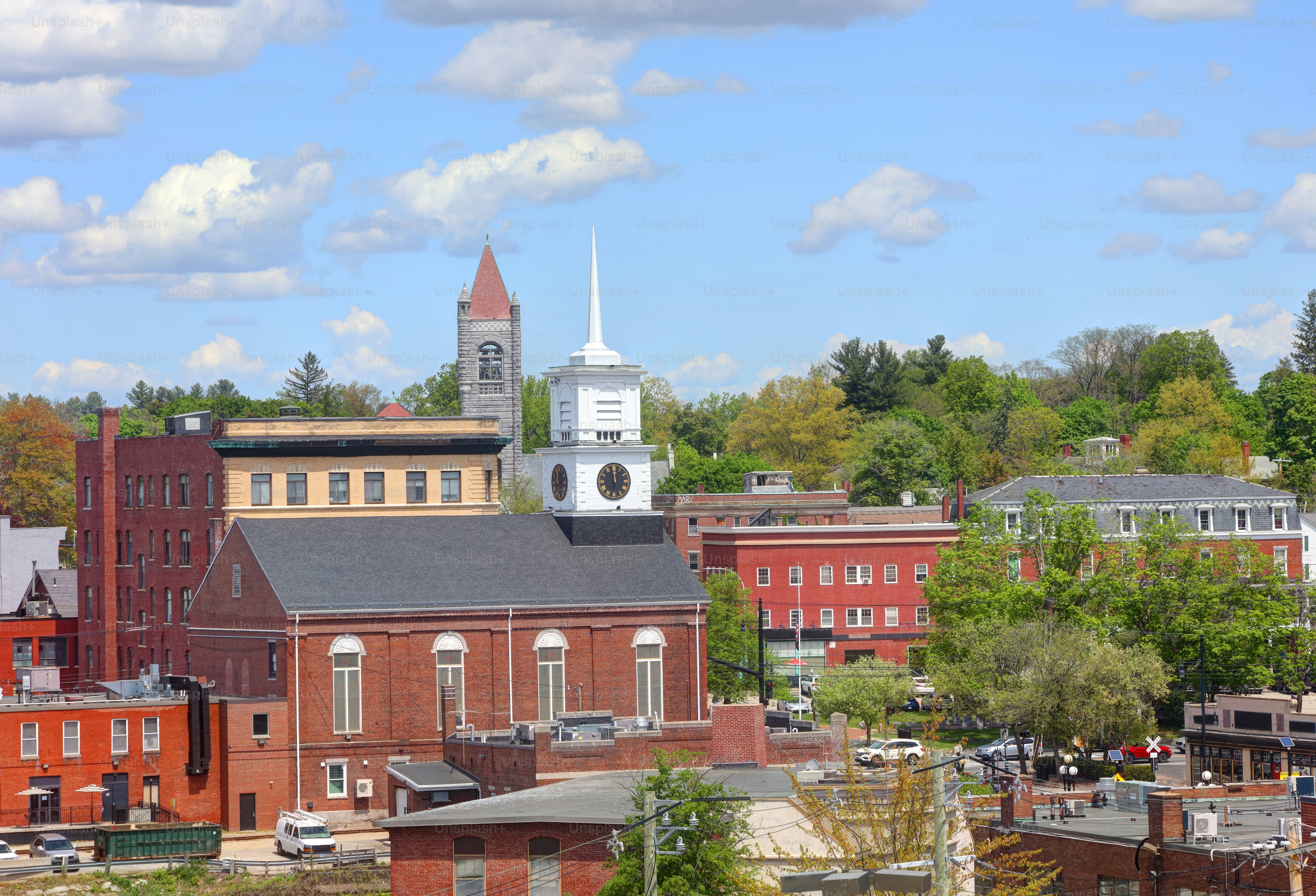 Nashua es una ciudad en el sur de New Hampshire, Estados Unidos. Es el segundo más grande del norte de Nueva Inglaterra, después de la cercana Manchester