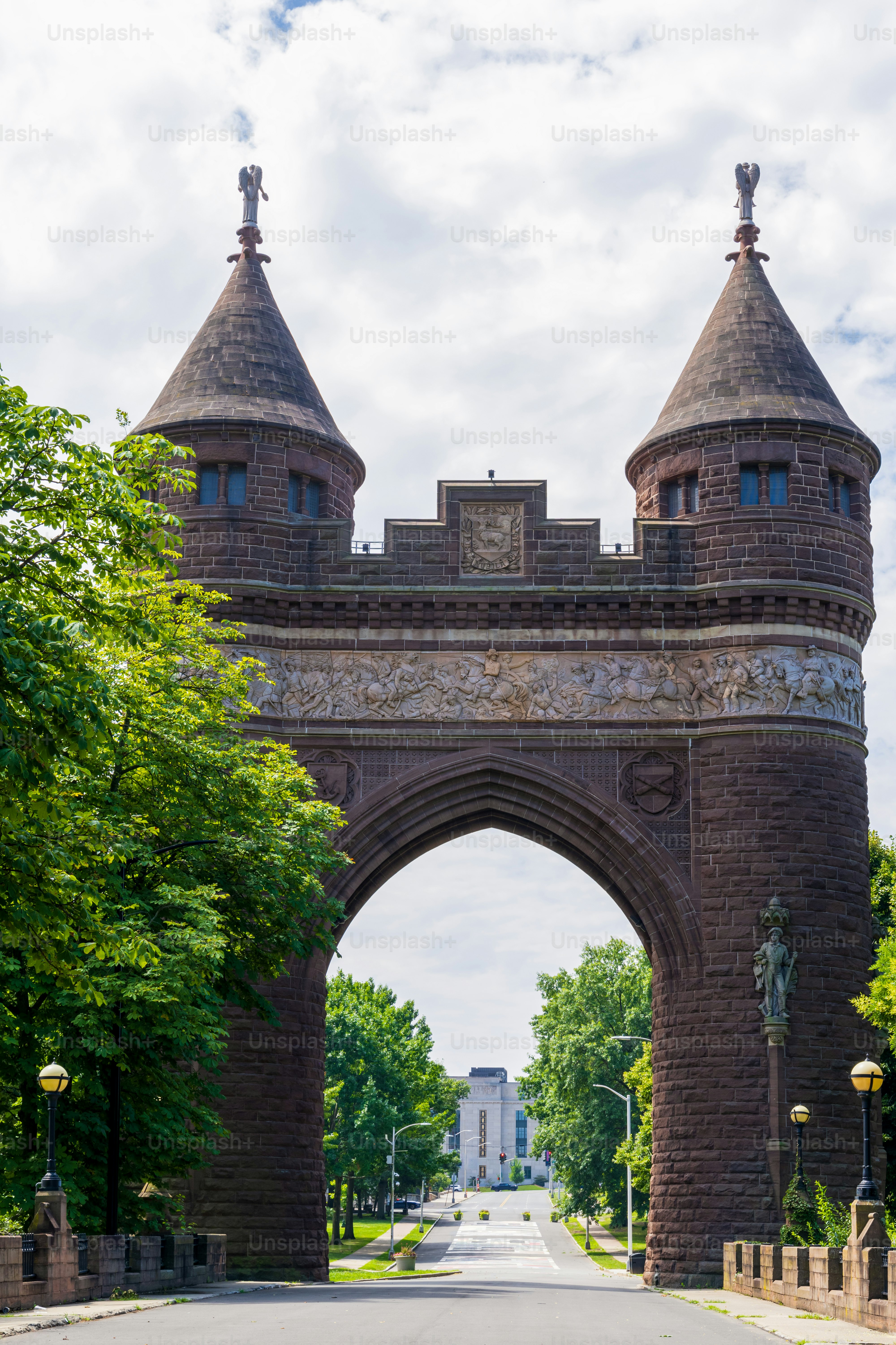 The Soldiers and Sailors Memorial Arch in Bushnell Park, Hartford, Connecticut, erected in 1886 in honor of Hartford citizens who served in the American Civil War