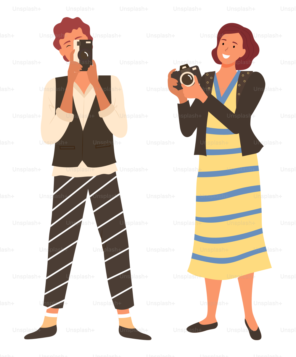 カメラ機材を持つ笑顔の人々、写真を撮るカジュアルな服装の女性の趣味。フォトカメラとフィルムカメラのベクトルを持つ写真家の女性