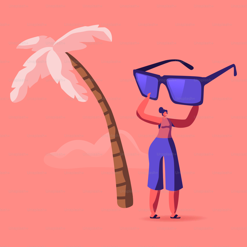 Joven y feliz personaje femenino diminuto sosteniendo enormes gafas de sol en las manos se para en la playa de arena de verano con una palmera. Vacaciones de verano en la naturaleza, vacaciones y estilo de vida activo. Ilustración vectorial de dibujos animados
